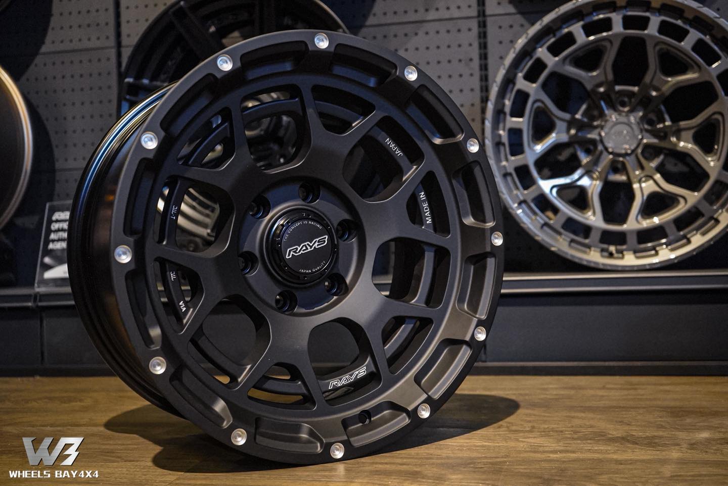Wheels Bay 4x4 Facebook ad: LARGEST RANGE OF 4x4 RIMS IN JOHOR