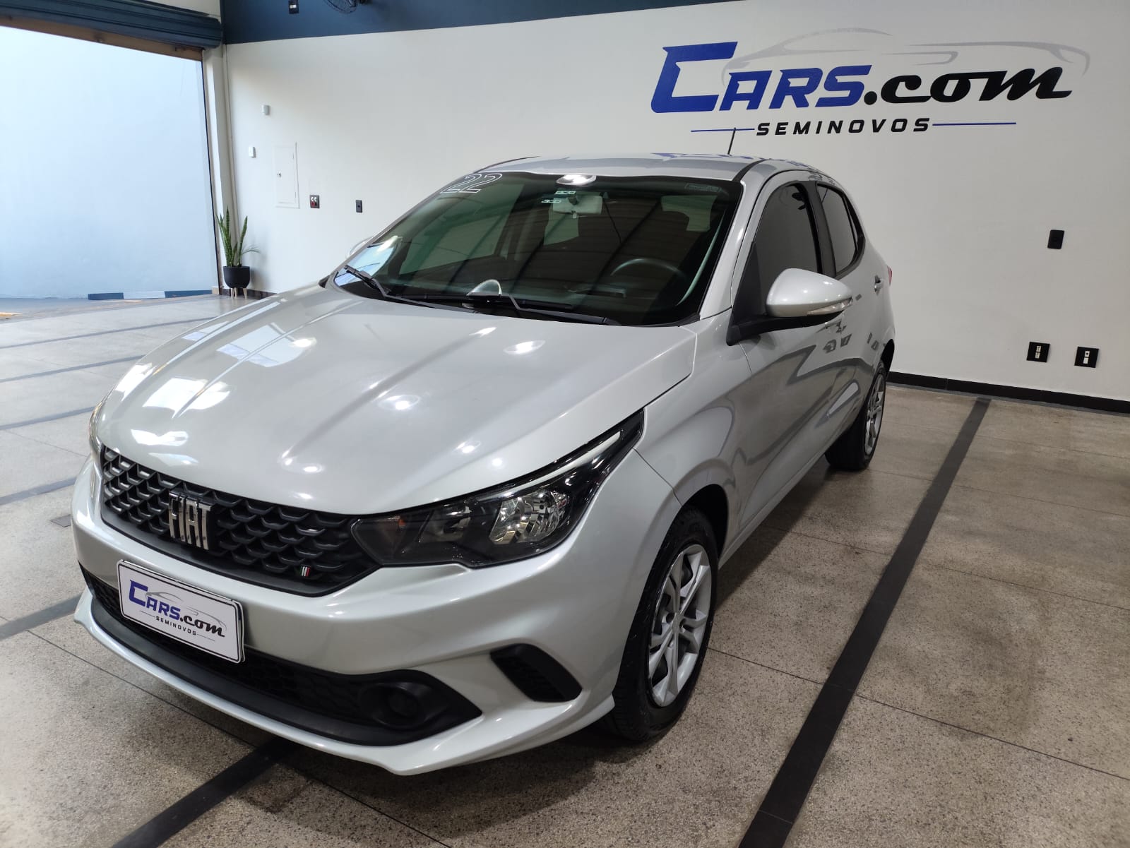 Cars.comseminovos Facebook ad: FIAT ARGO 1.0 2022, ECONÔMICO E COMPLETO!