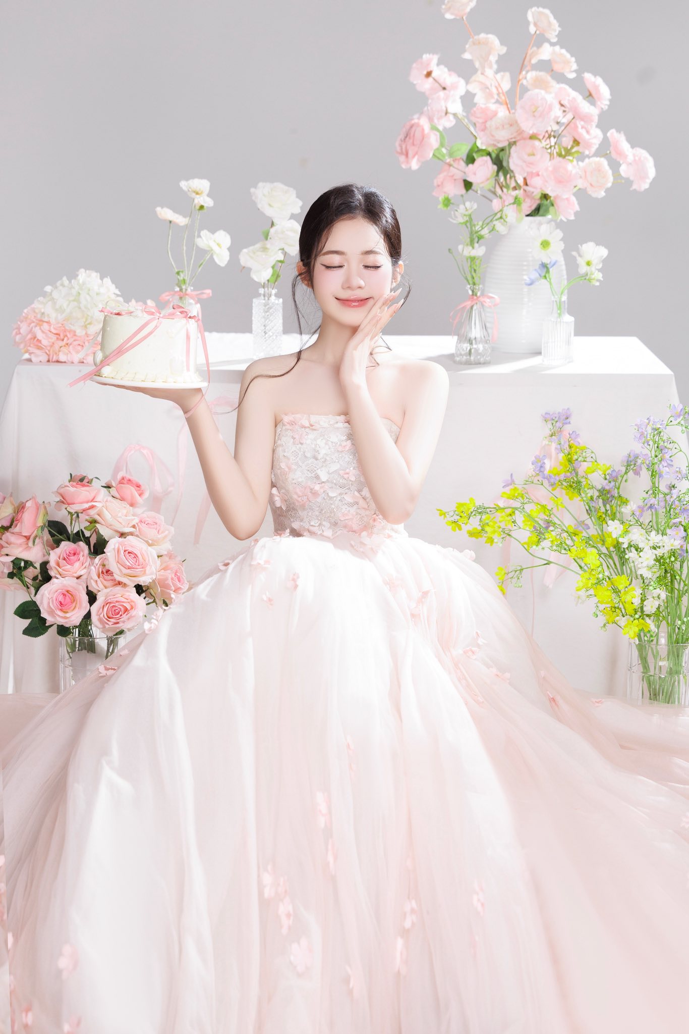 Tiệm ảnh nhà Mochi Facebook ad: 𝐆𝐢.𝐚̉𝐦 𝐧𝐠𝐚𝐲 𝟓𝟎𝟎𝐤 𝐜𝐡𝐨 𝟏𝟎𝟎 𝐤𝐡𝐚́𝐜𝐡…