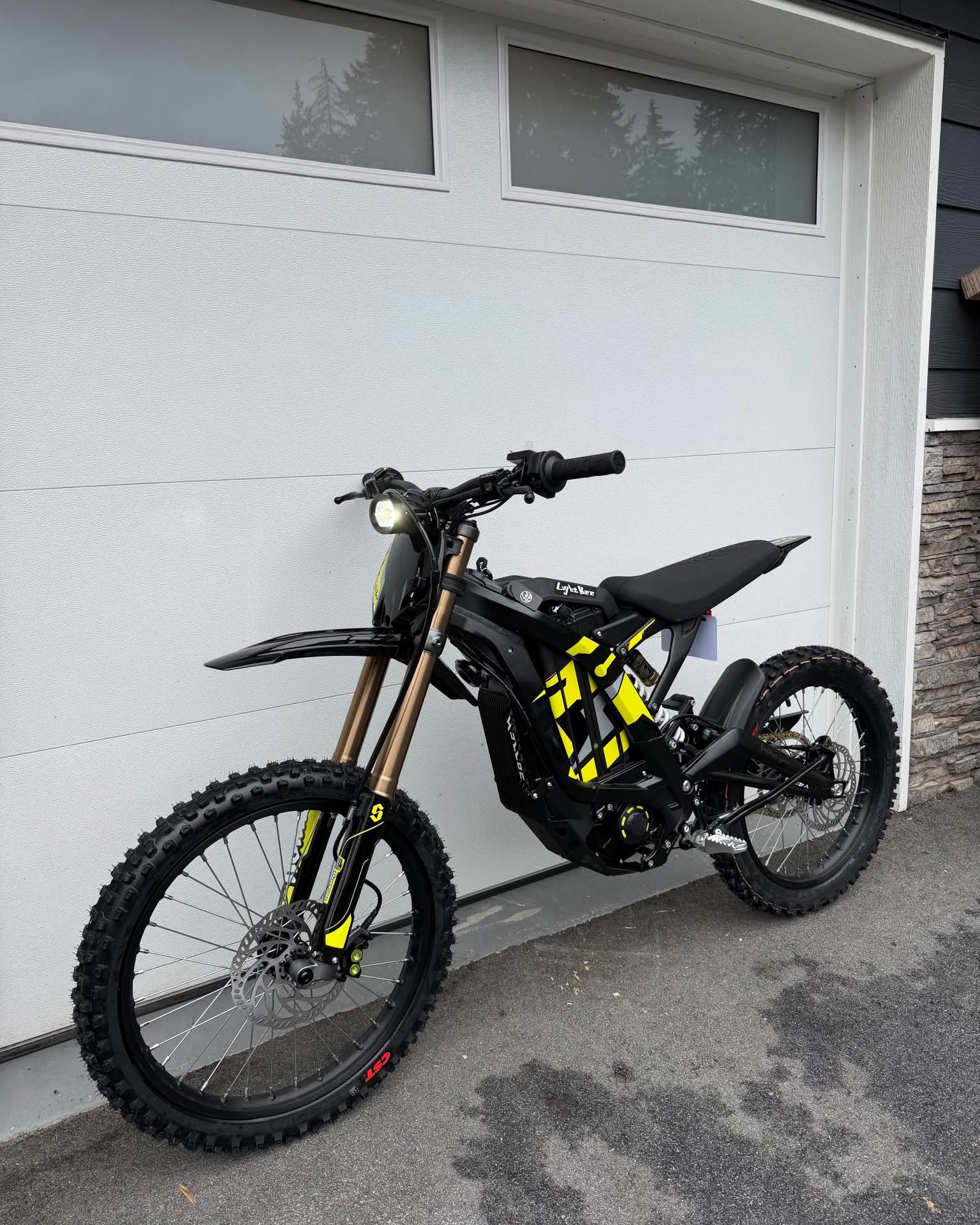 Matt Matt Facebook ad: 2025 BRAND NEW Surron Light bee x