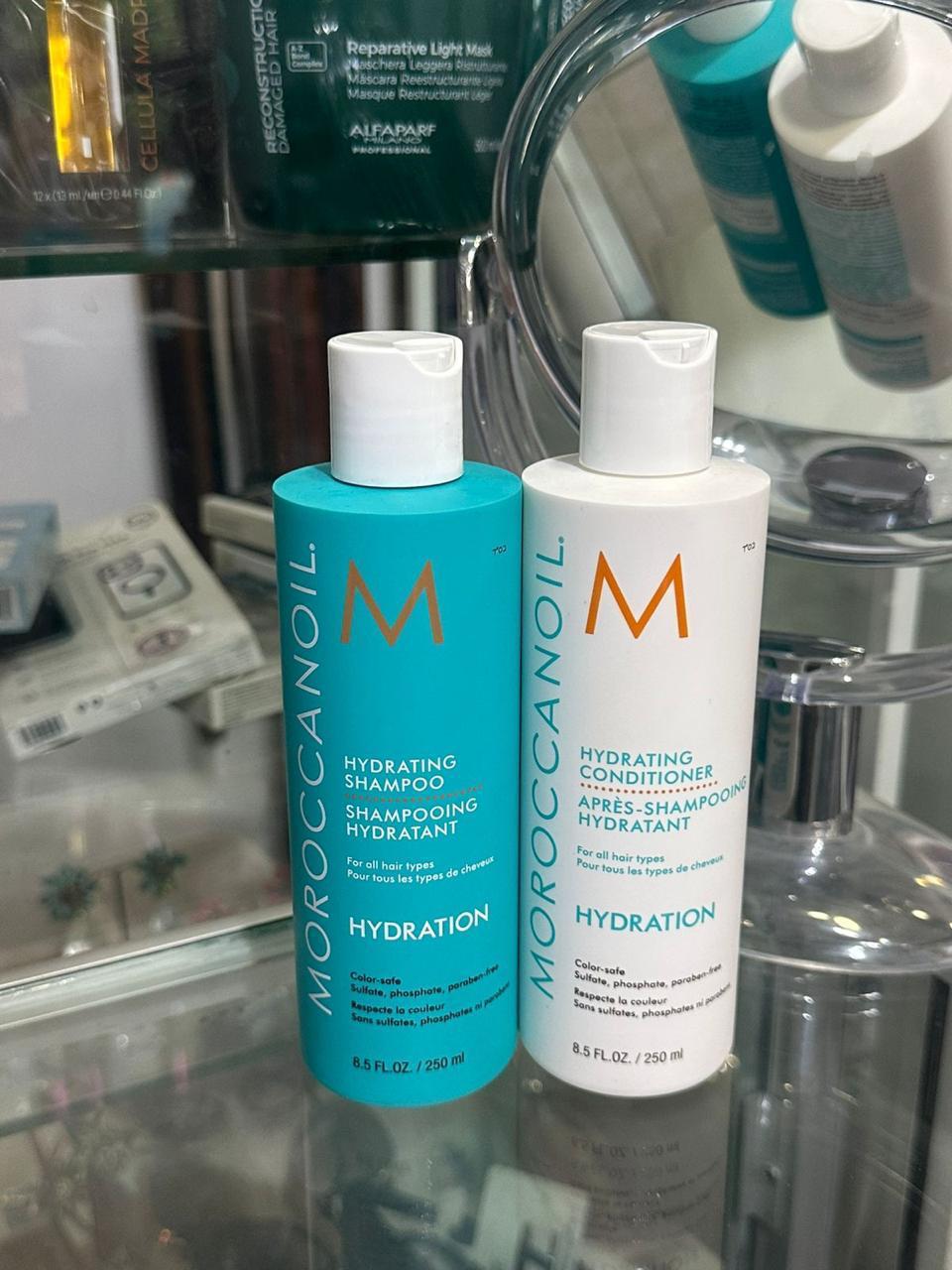 Mileydi’Studio Facebook ad: Tú nos cuentas el problema en tu cabello…