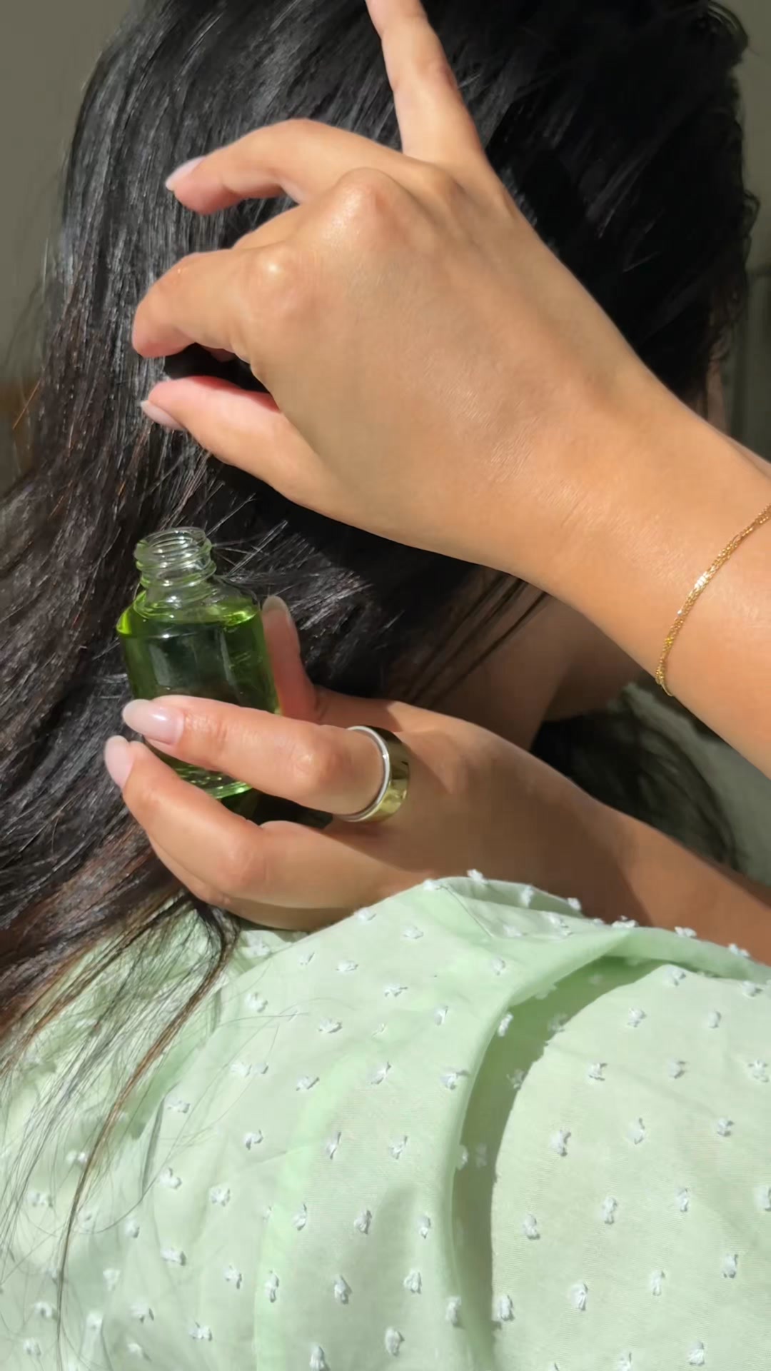 HINU Facebook ad: Over 90,000 bottles sold