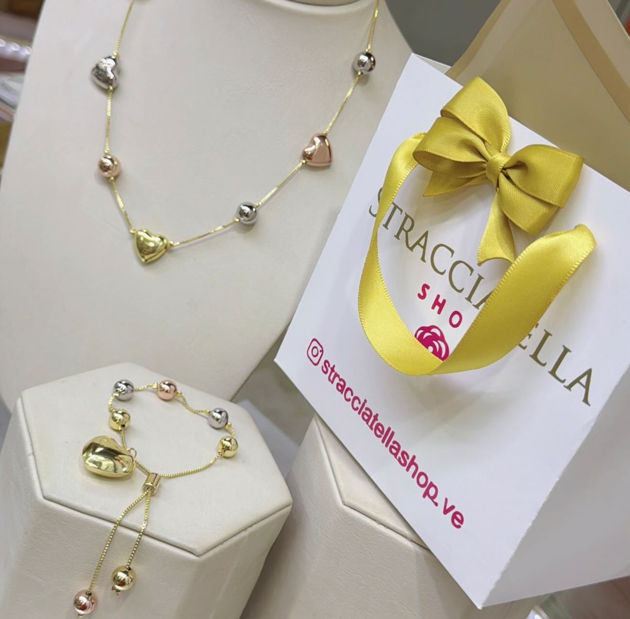 stracciatellashop.ve Facebook ad: HEARTS FOR VALENTINE’S DAY
