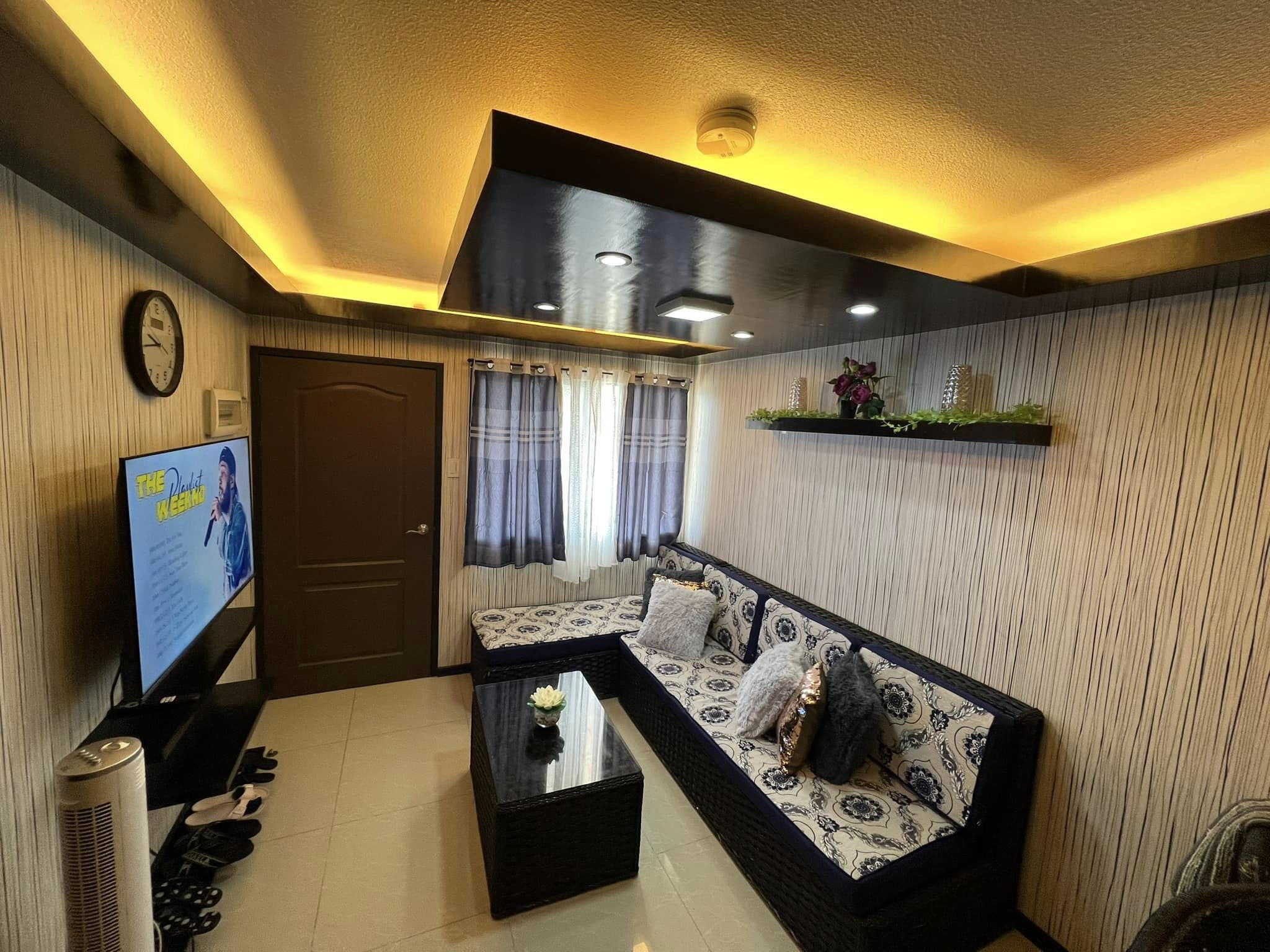 One Oasis Condo Davao Rentals Facebook ad: Looking for a staycation here in DAVAO CITY?