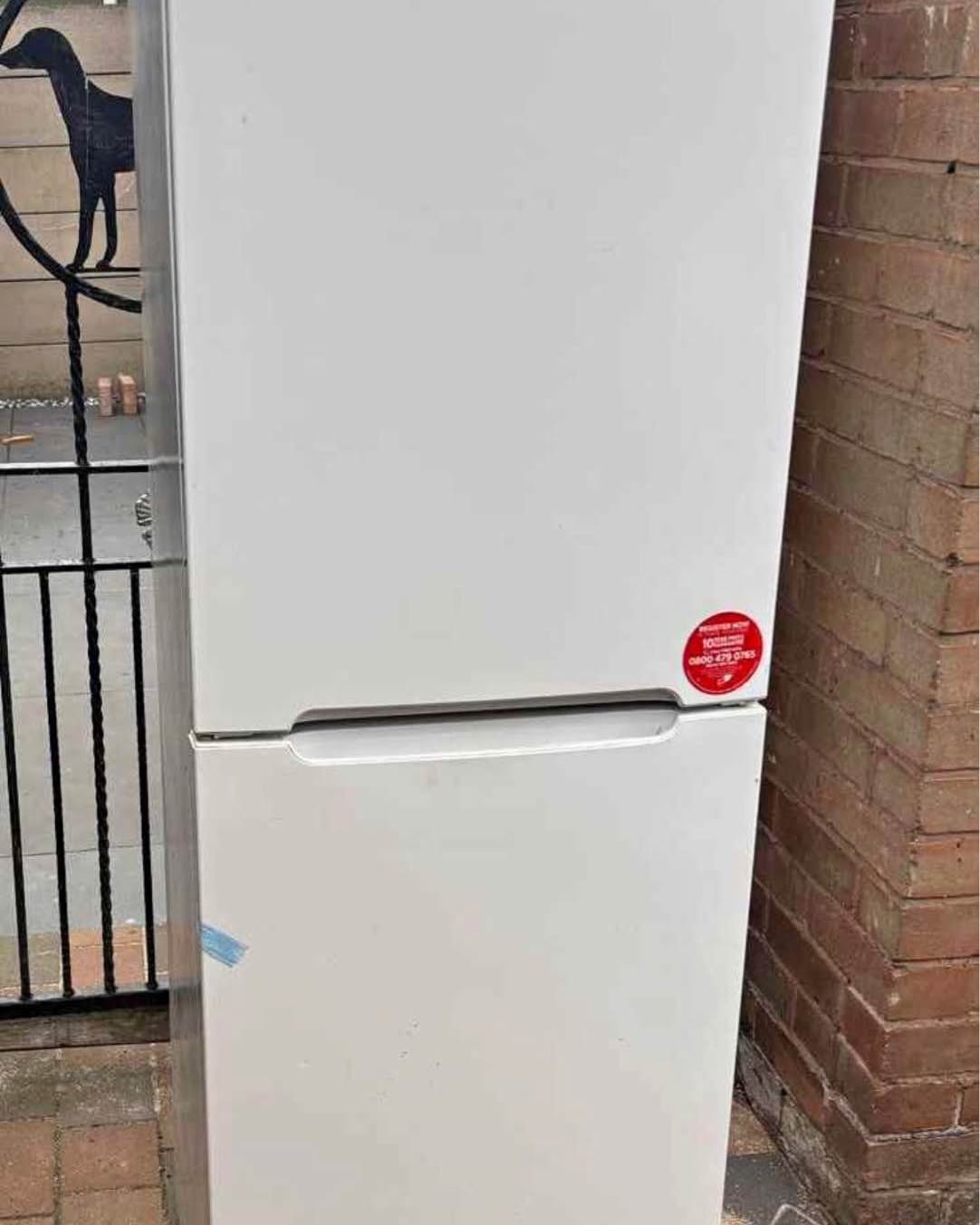 Nicola Jones Facebook ad: HOOVER fridge freezer ‘delivery available