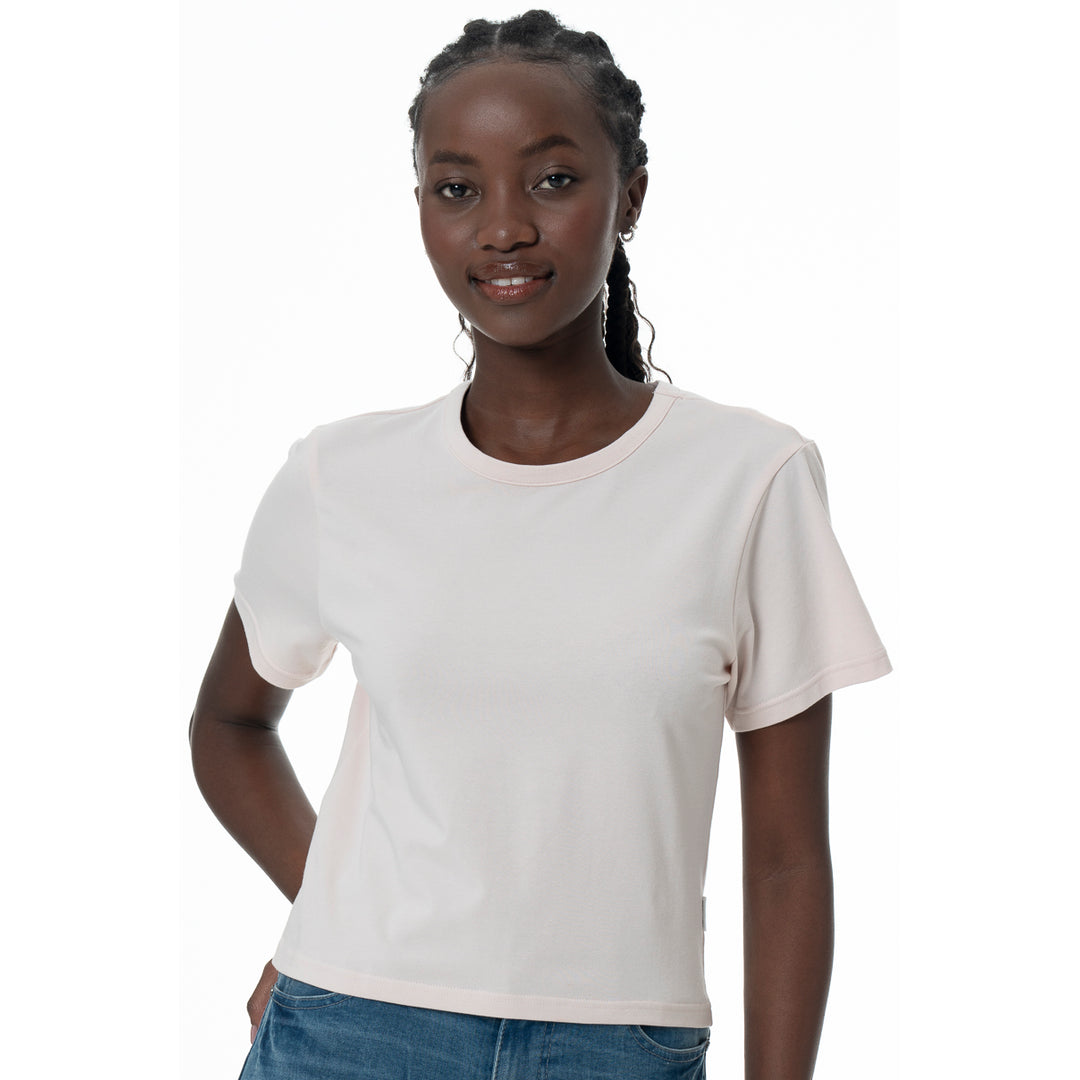 Refinery South Africa Facebook ad: Slower days call for easy outfits.