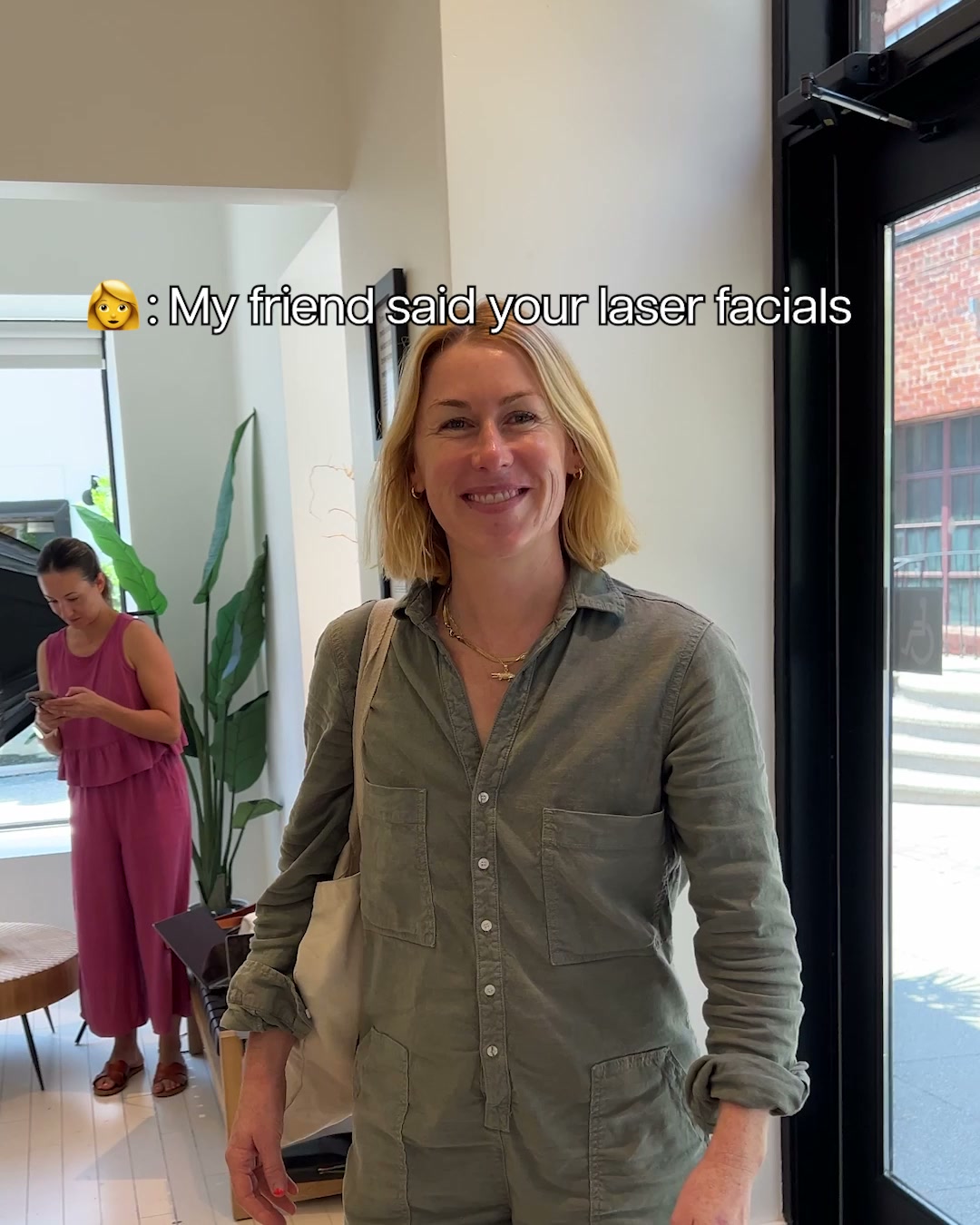 Skin Laundry Facebook ad: First Laser Facial $50 ($275 Value)