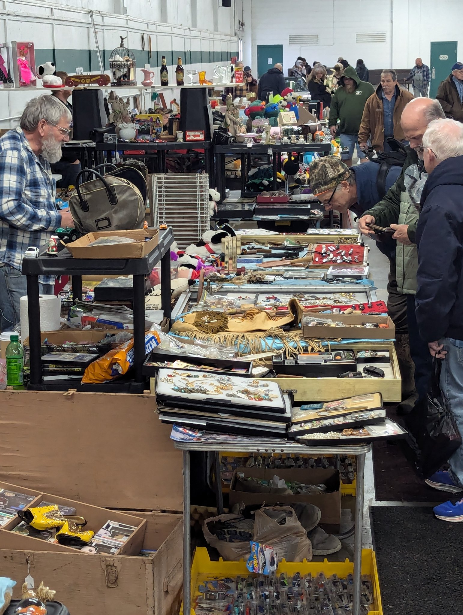 Springfield Ohio Swap Meet and Car Show Facebook ad: Hey GEARHEADS! It's time for the first great…