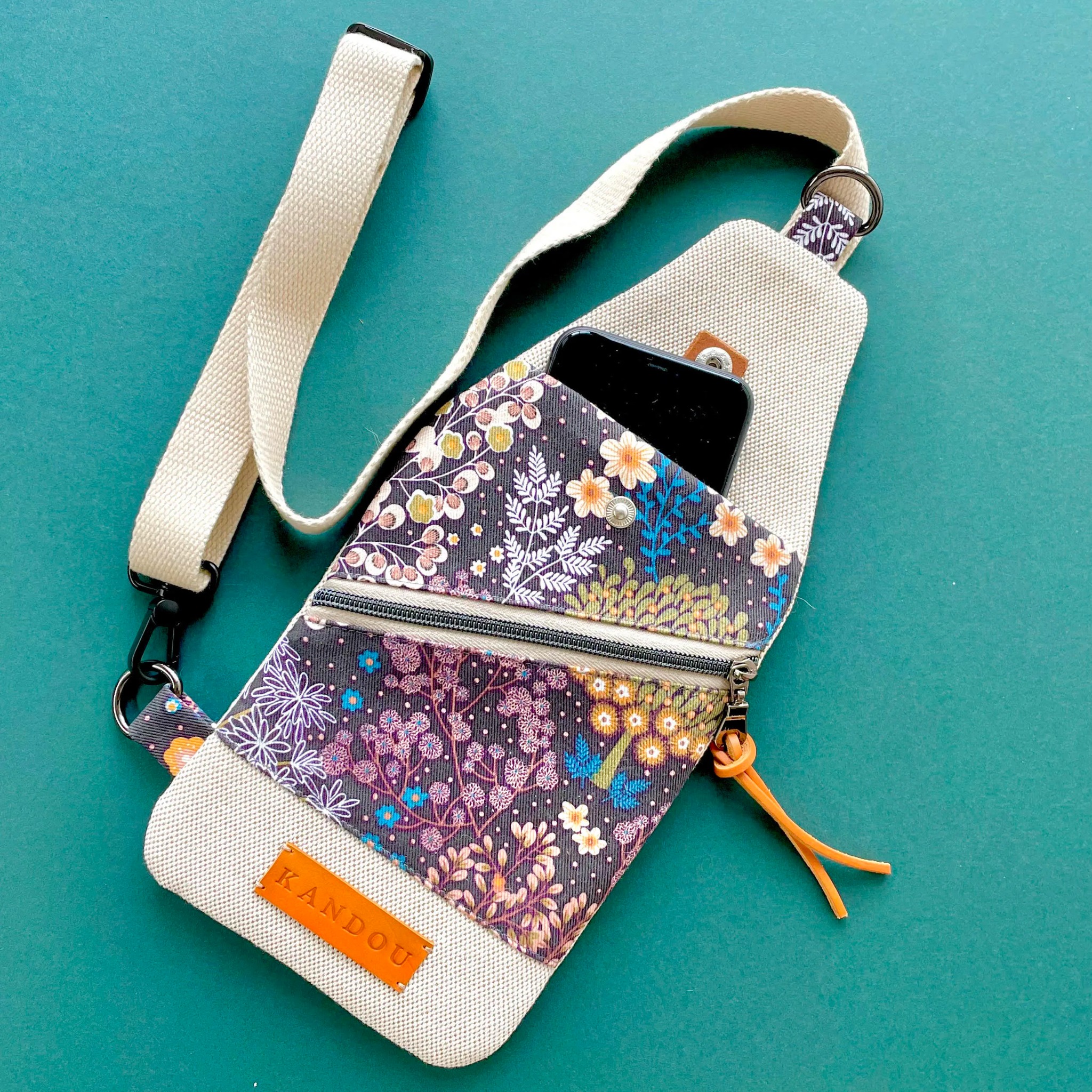 Sew Modern Bags Facebook ad: Time’s Running Out to Grab This Stylish Bag Pattern Bundle