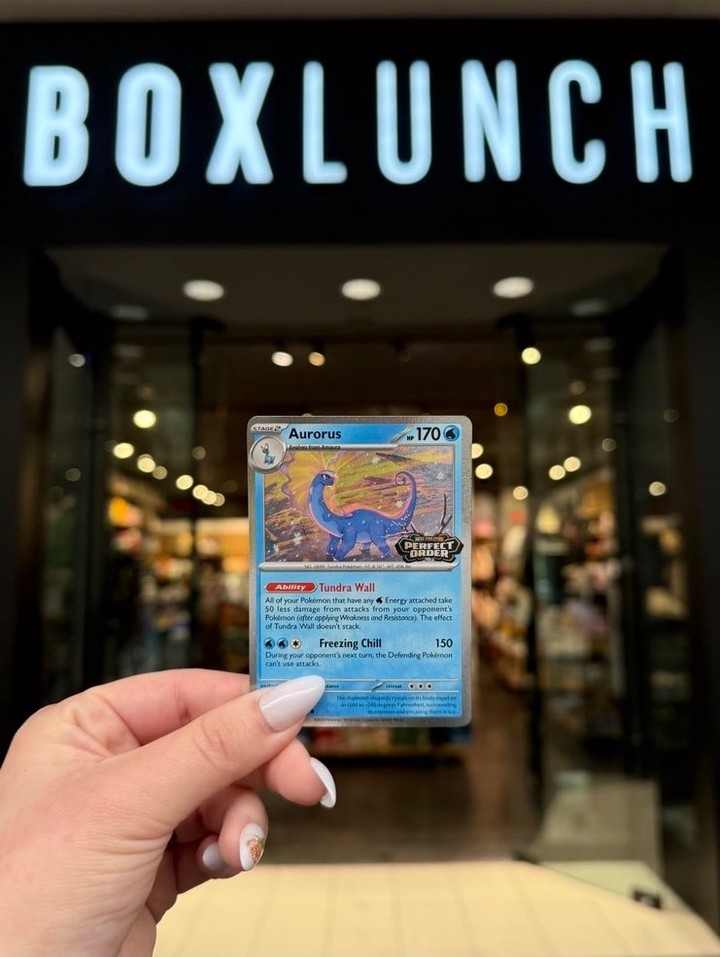 BoxLunch Facebook ad