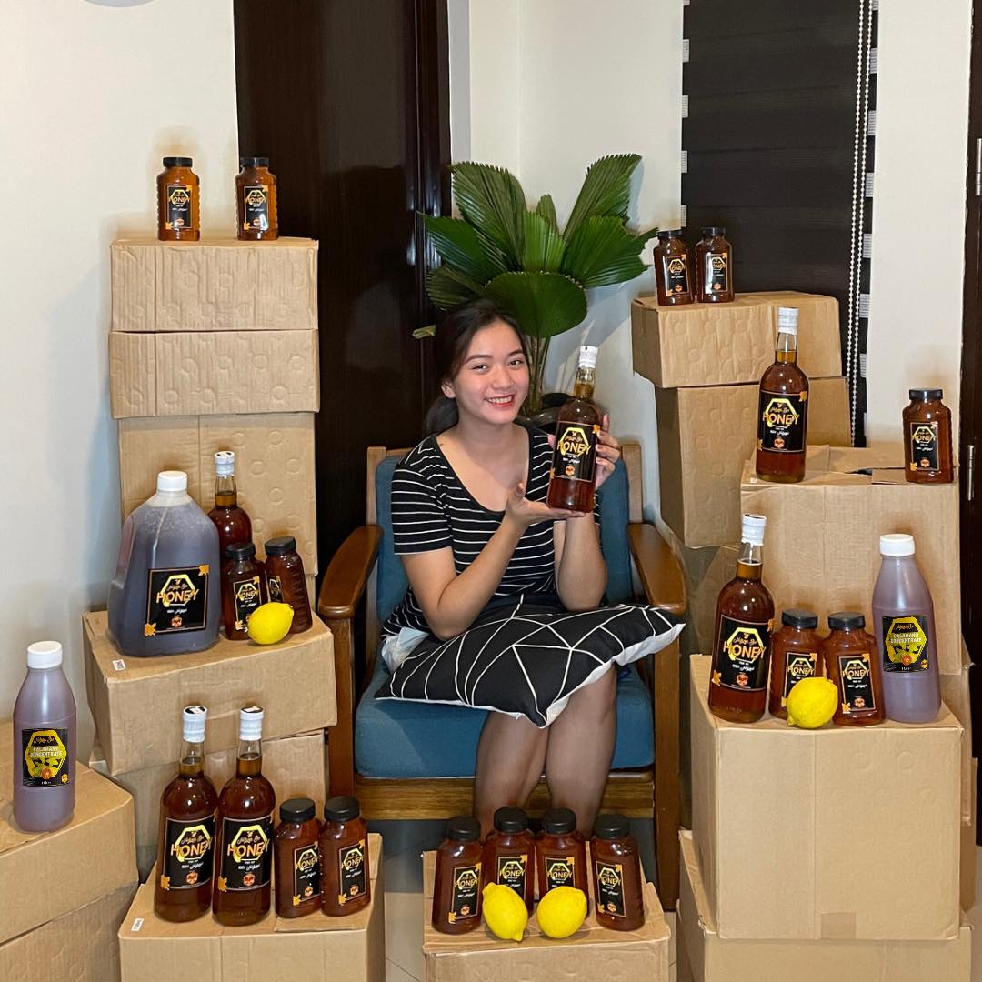 Natures Bee Honey Facebook ad: THIS 20 YEAR OLD 2ND YEAR COLLEGE STUDENT…