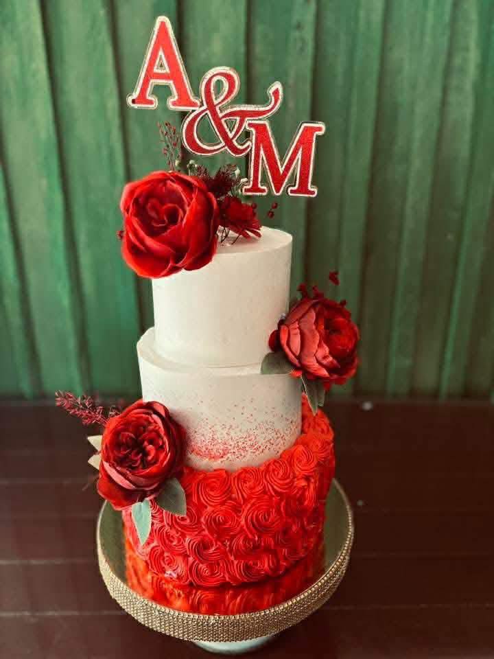 Baked Delights by Selena Facebook ad: Your dream cake is just one message away