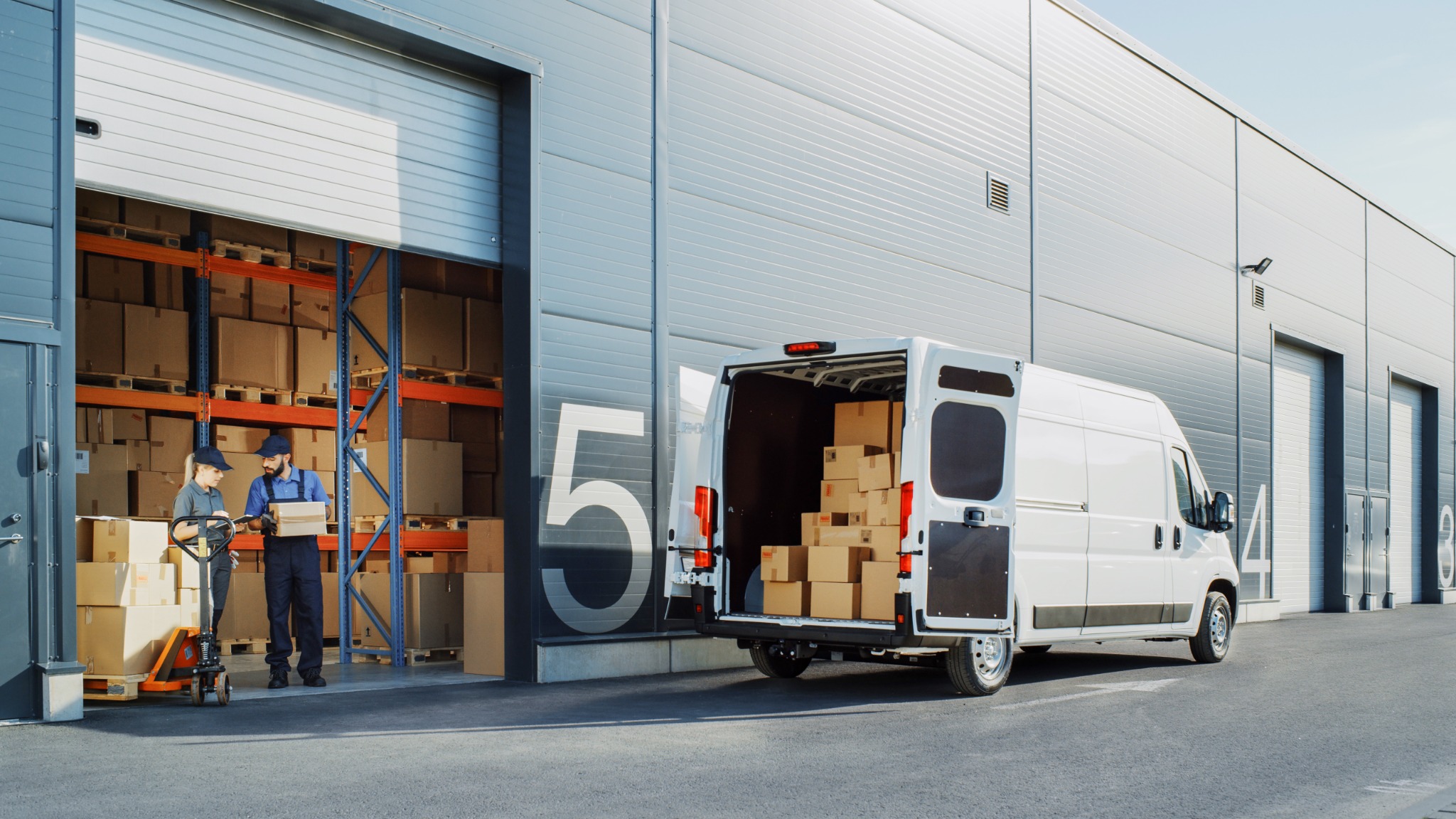 Cario Facebook ad: Efficient Freight Management for a Growing Business