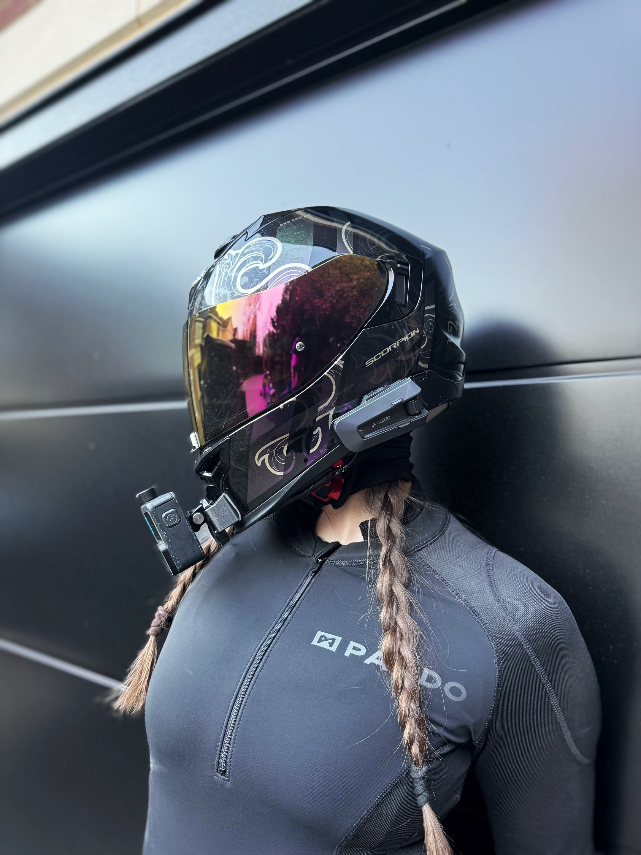 Chin Mounts Facebook ad