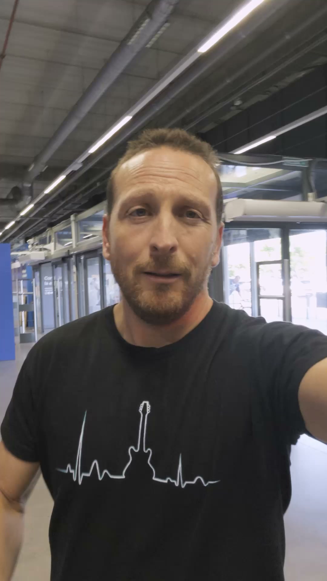 Decathlon España Facebook ad: Dale a tu cuerpo el extra que necesita…