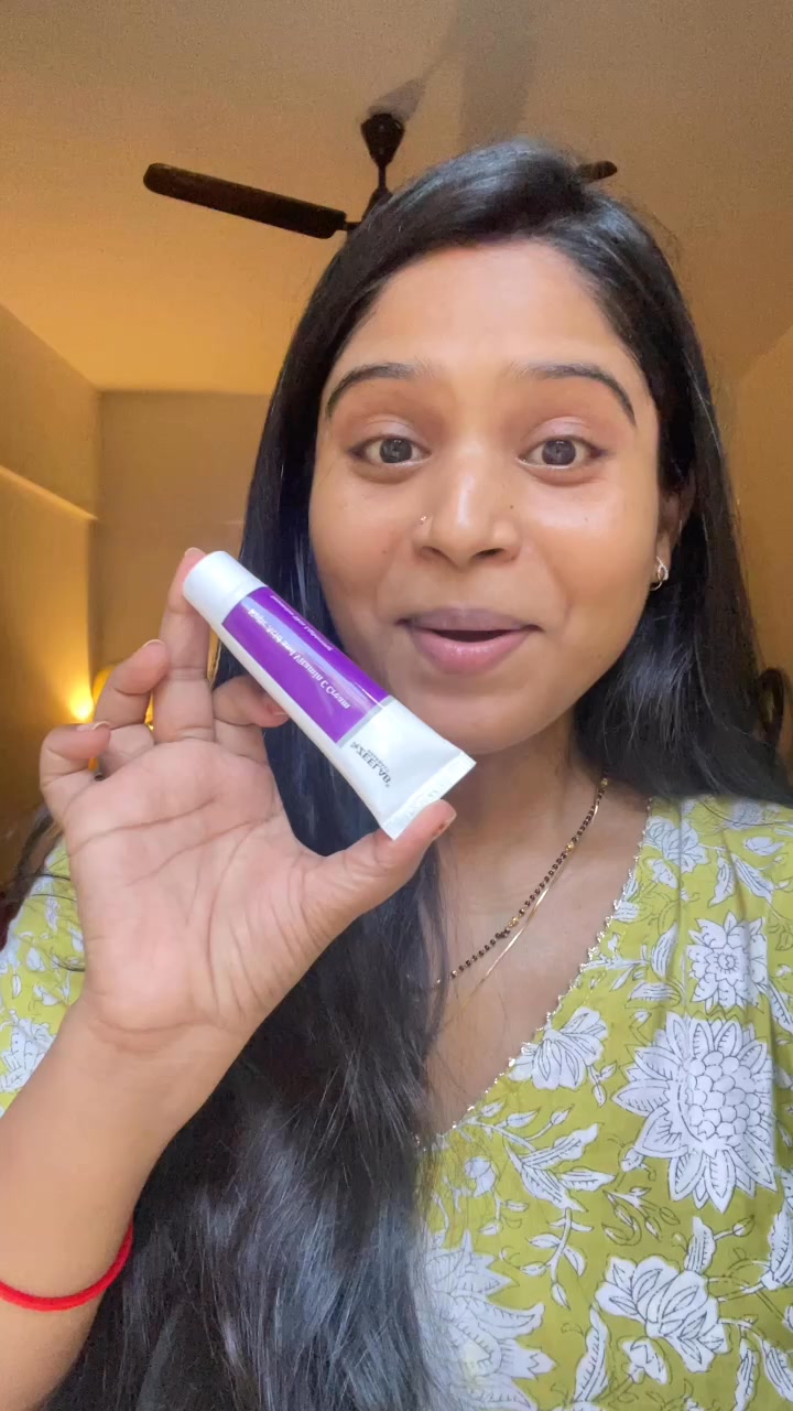 Zeelab Pharmacy Facebook ad: Fade Dark Spots Fast