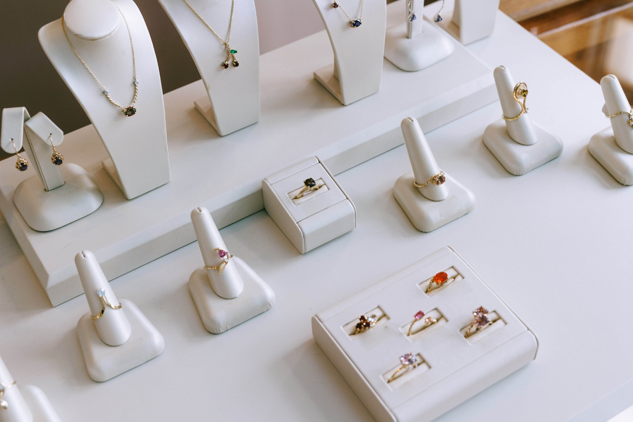 West and Company Diamonds Facebook ad: Looking for a jeweler you can truly trust?