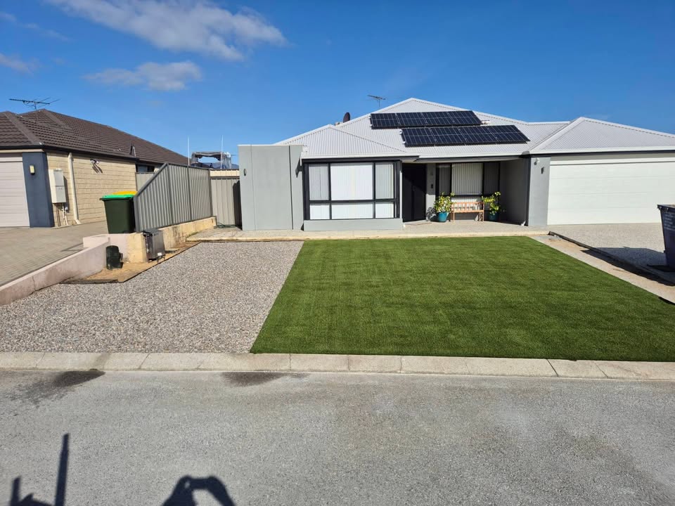 Looks Like Grass Artificial Turf Facebook ad