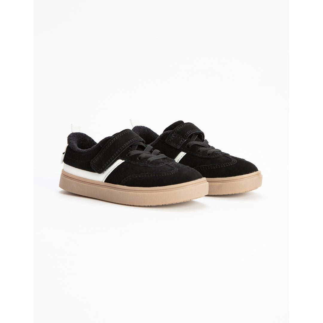 Baby Fresh Facebook ad: Cada paso cuenta zapatos y accesorios cómodos para…