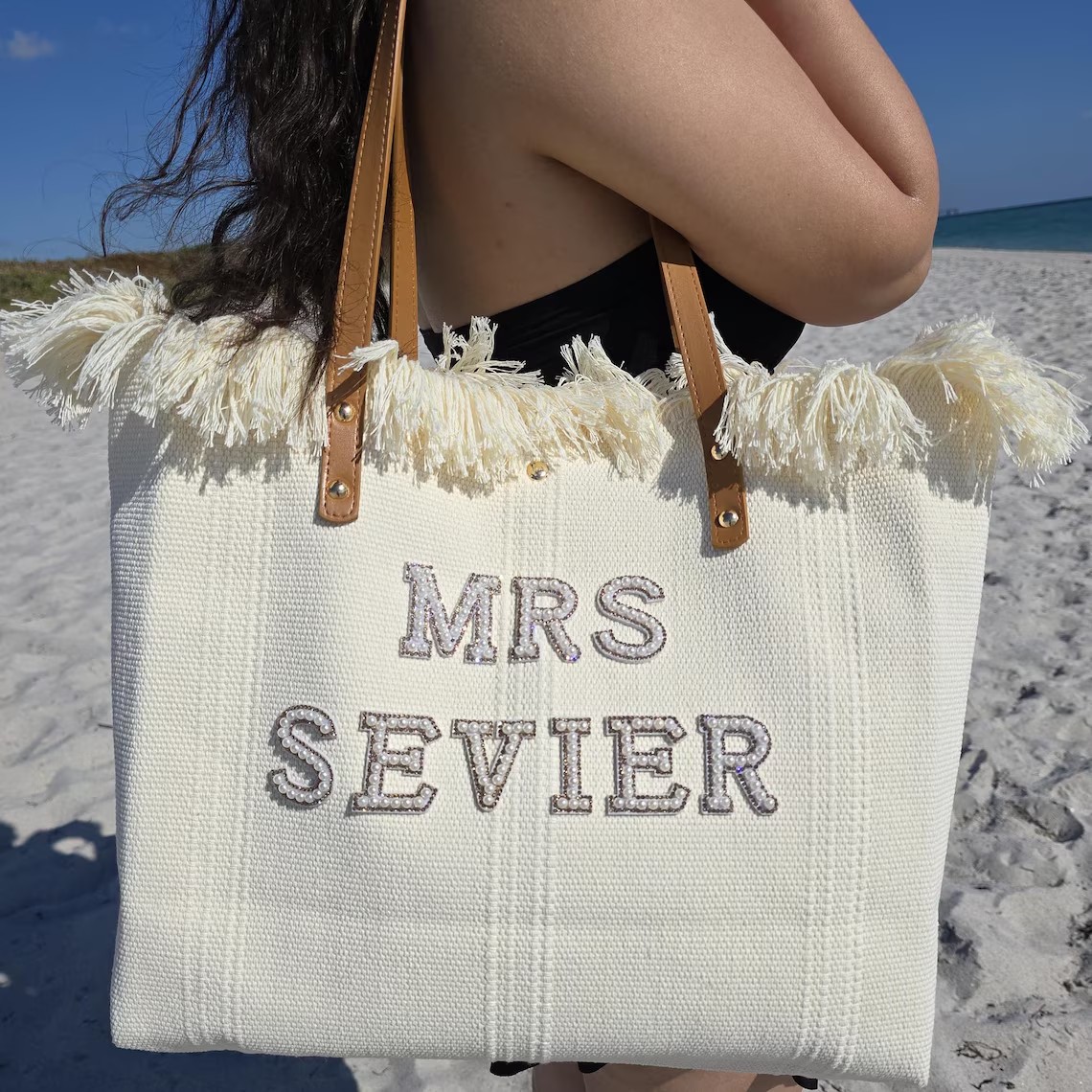 Provcustom personalized  gifts store Facebook ad