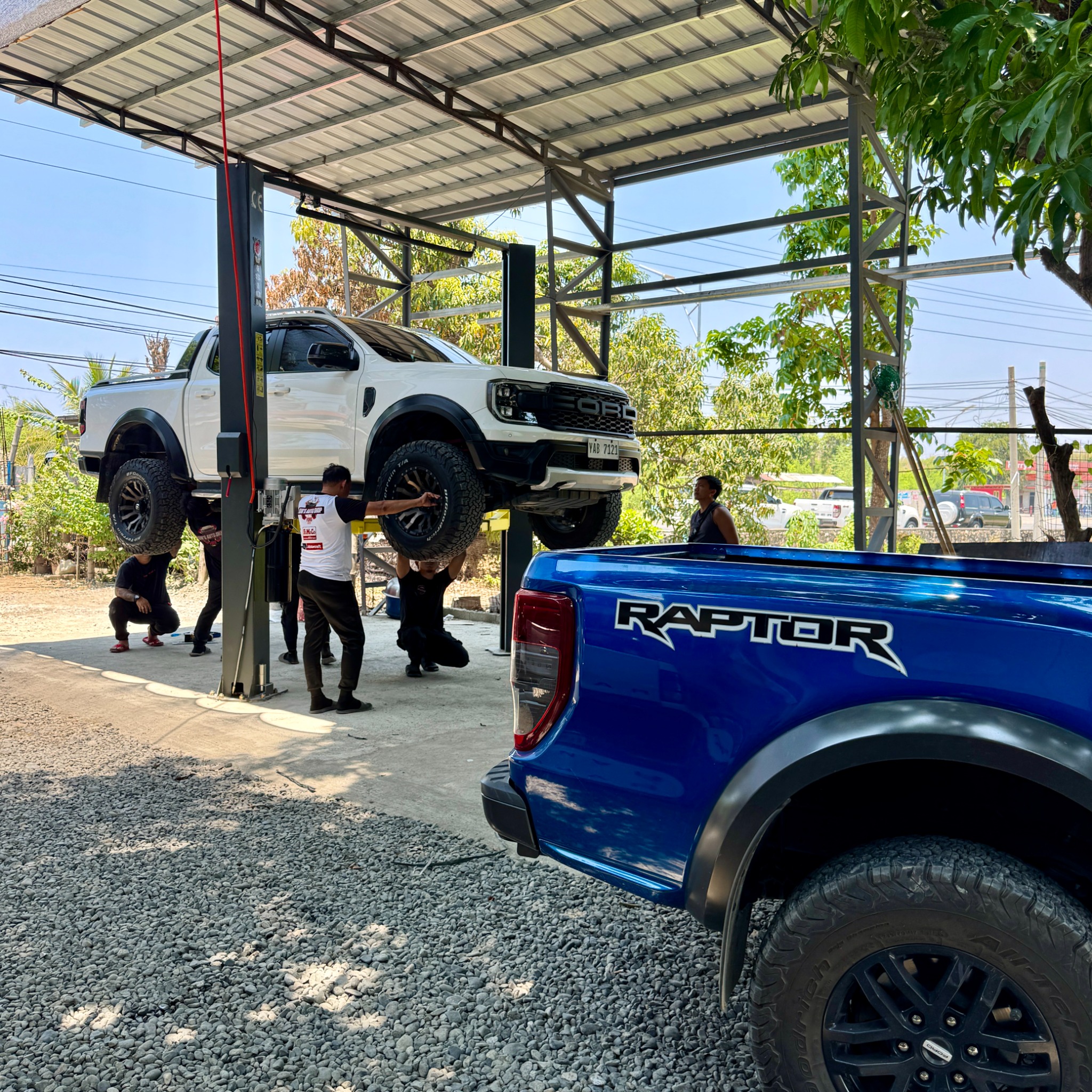 Jom's Ford Auto Shop Ilocos Facebook ad: Basta FORD ang usapan, JOM'S FORD AUTO CLINIC…