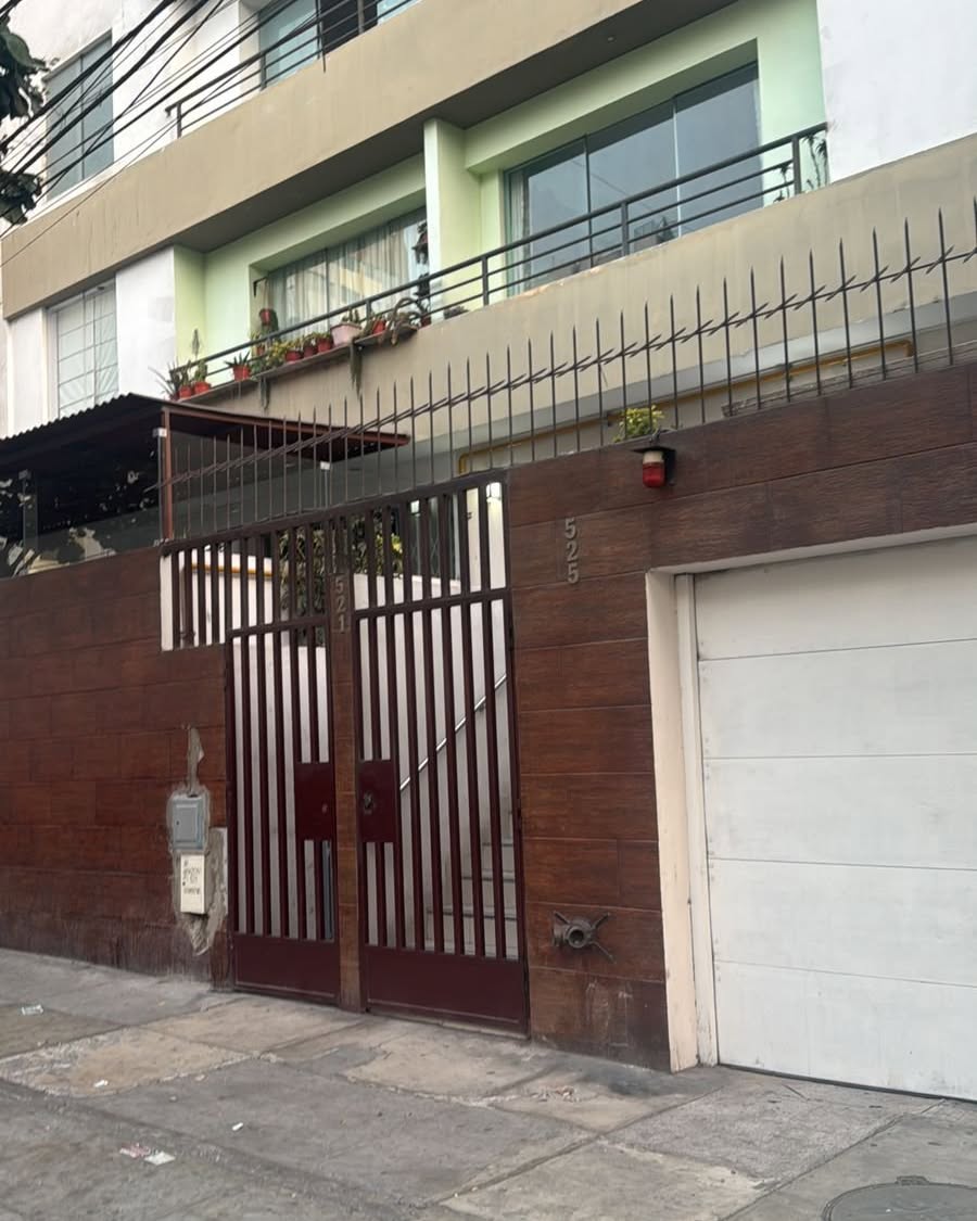 Ismael Lopez Facebook ad: 3 habitaciones 2 baños Departamento/condominio