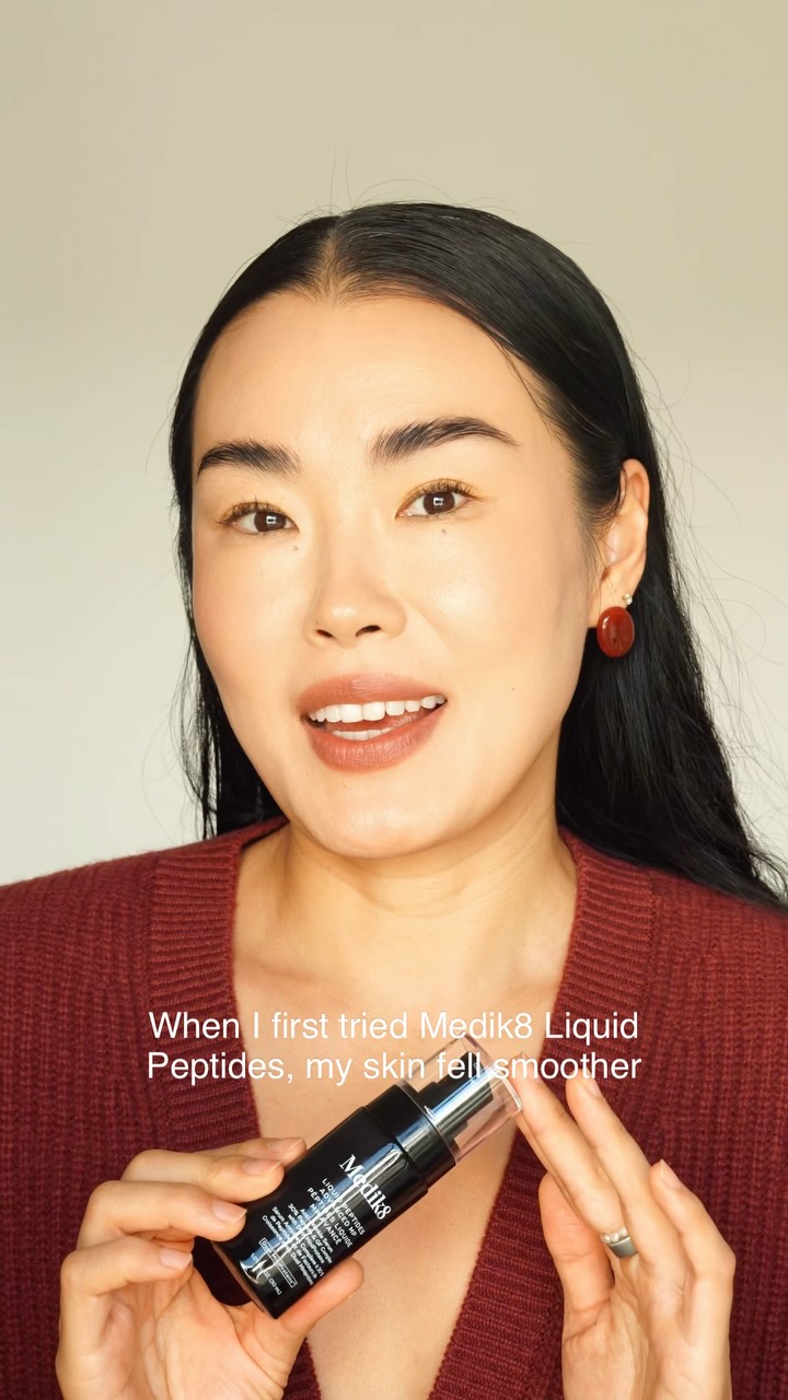 Medik8 Facebook ad: That I can’t stop touching my skin kind…
