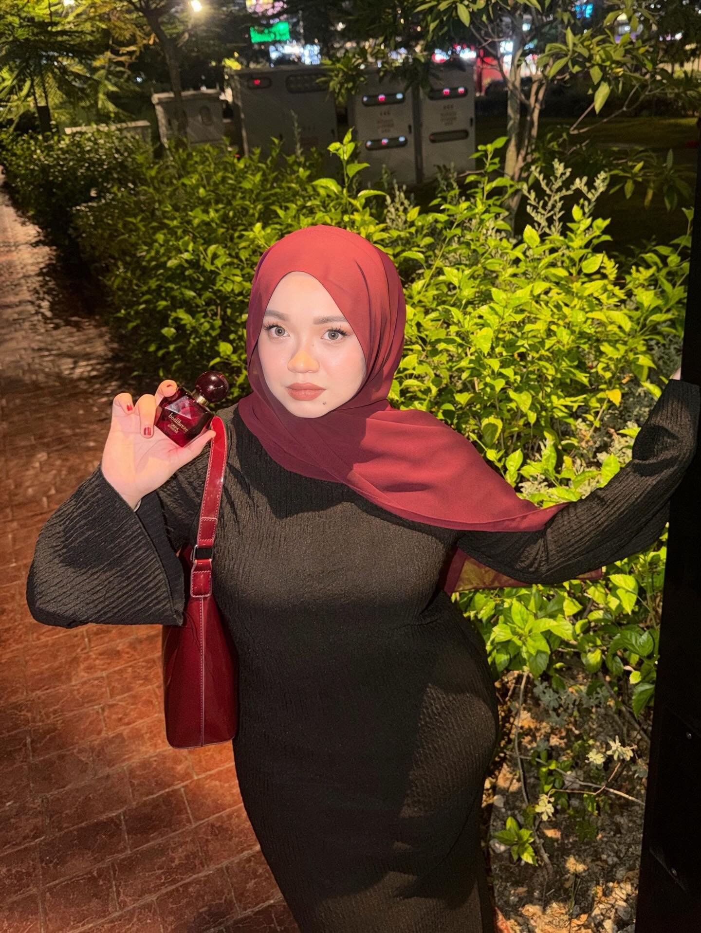 alleyamaisarah Facebook ad