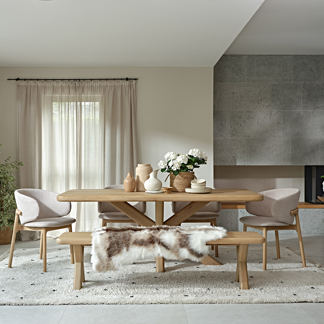 Evans of High Wycombe Facebook ad: Up to 50% Off Luxury Dining Furniture