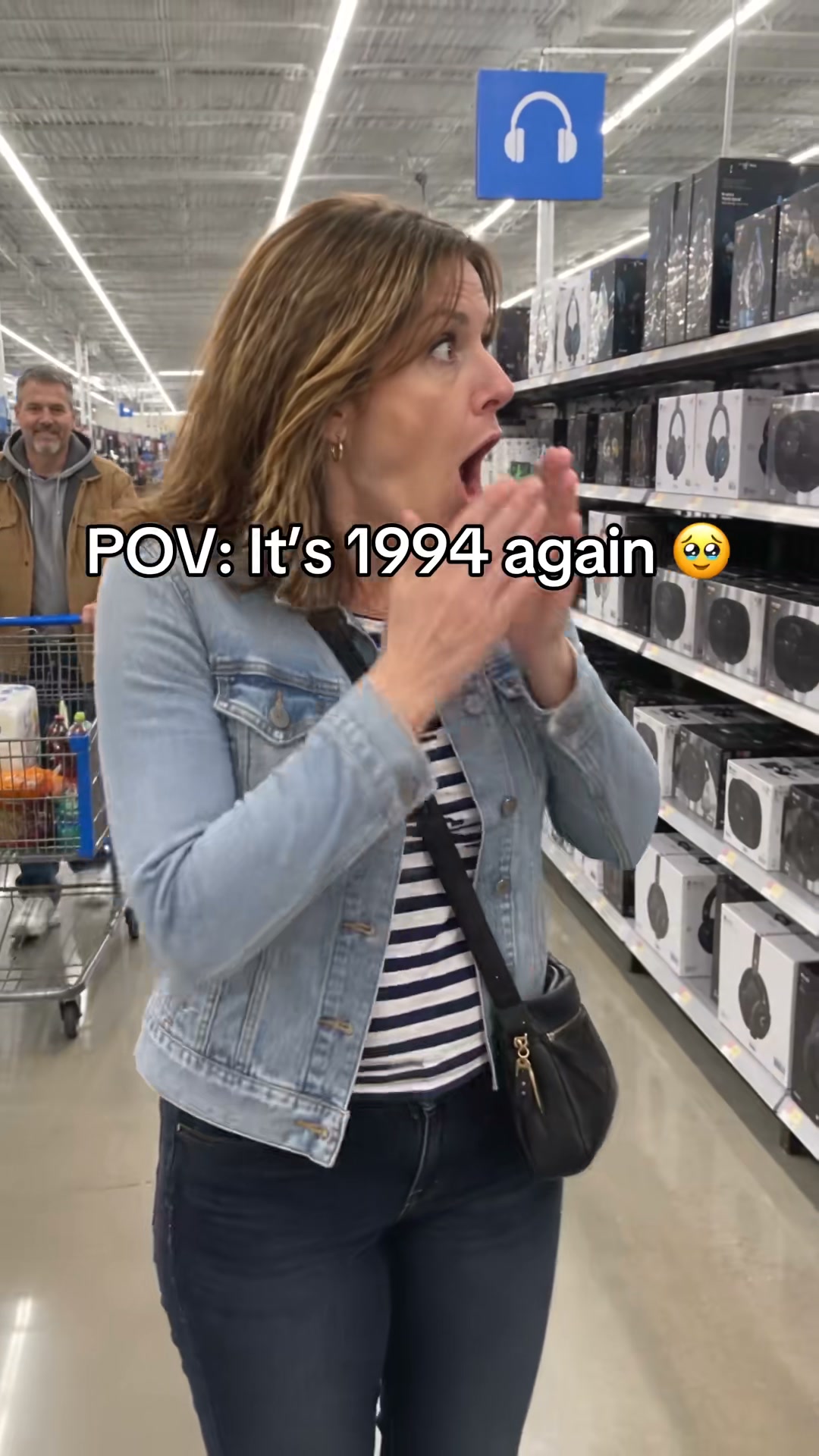 Fresh-simplelfie+ Facebook ad: Retro Phone Handset for iPhone & Android