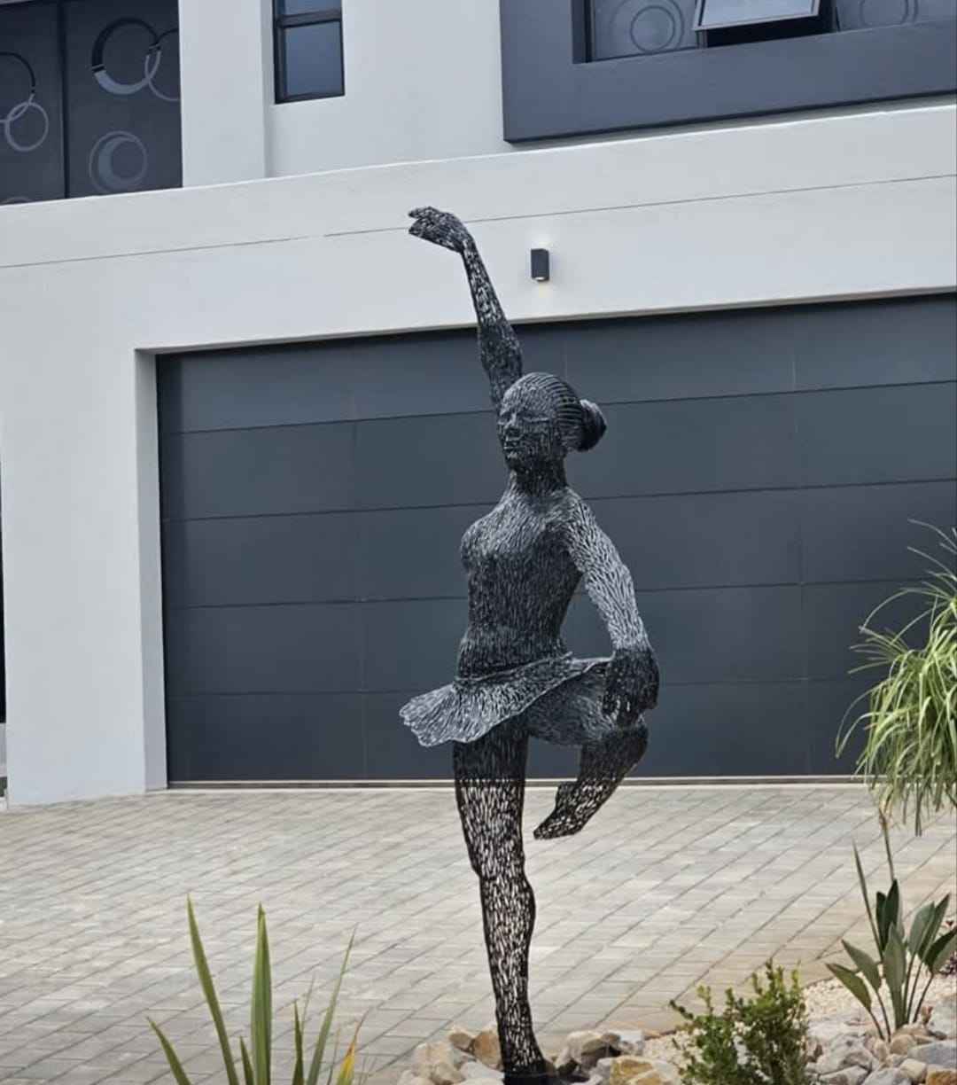 Roy Rwanga Facebook ad: Metal art sculptures for sale