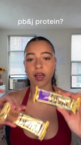 David Protein Facebook ad: 28g Protein. 150 Calories. 0g Sugar.