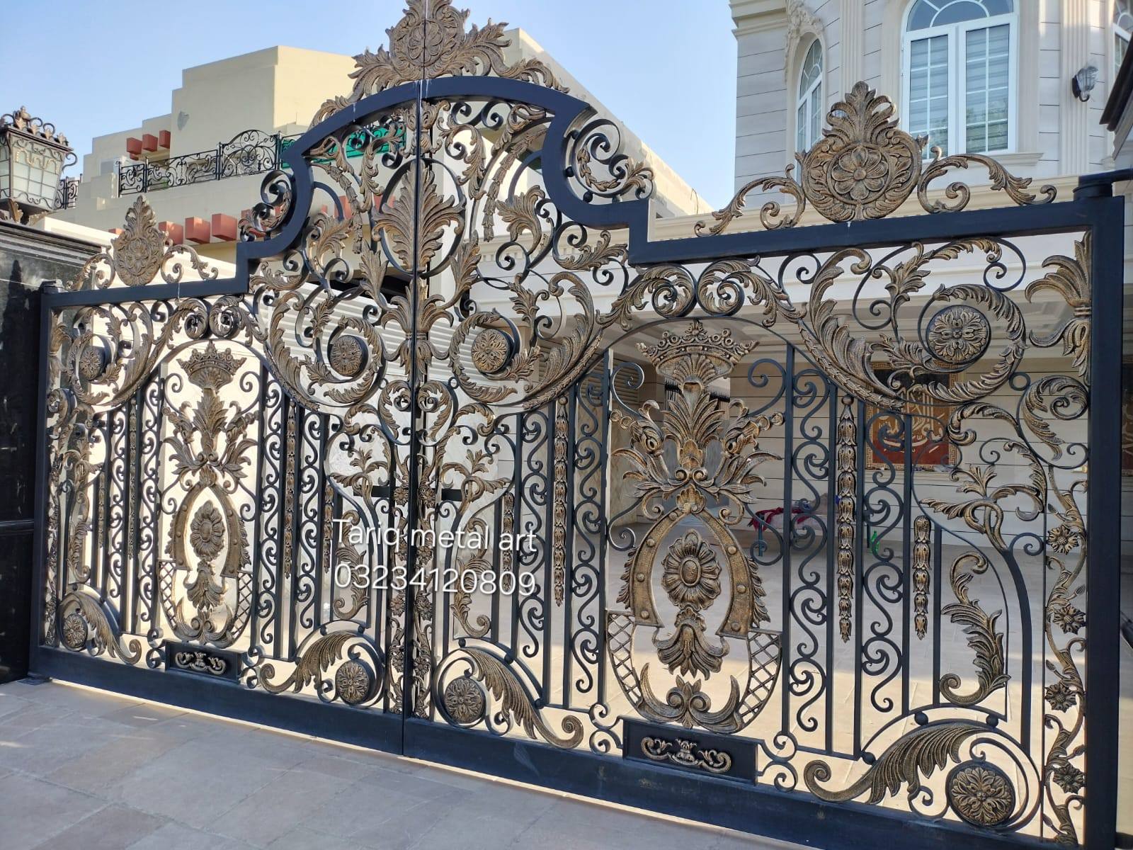 Tariq Metal Art Facebook ad: We deal, we make, we deliver.