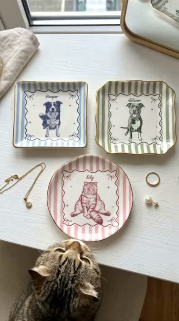 Pawesome House Custom Gifts Facebook ad: A little piece of love, held close forever