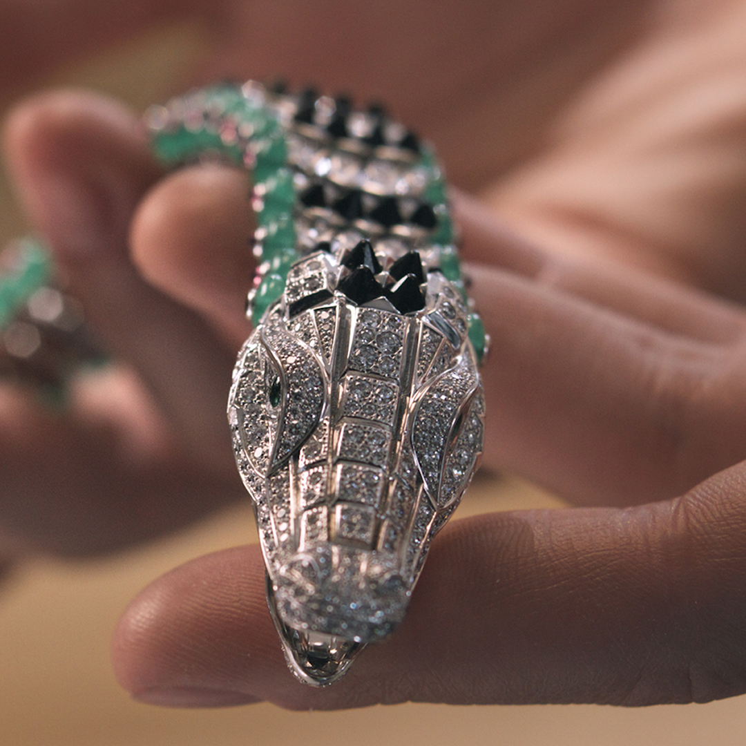 Cartier Facebook ad: Una creazione di alta gioielleria ispirata al coccodrillo…