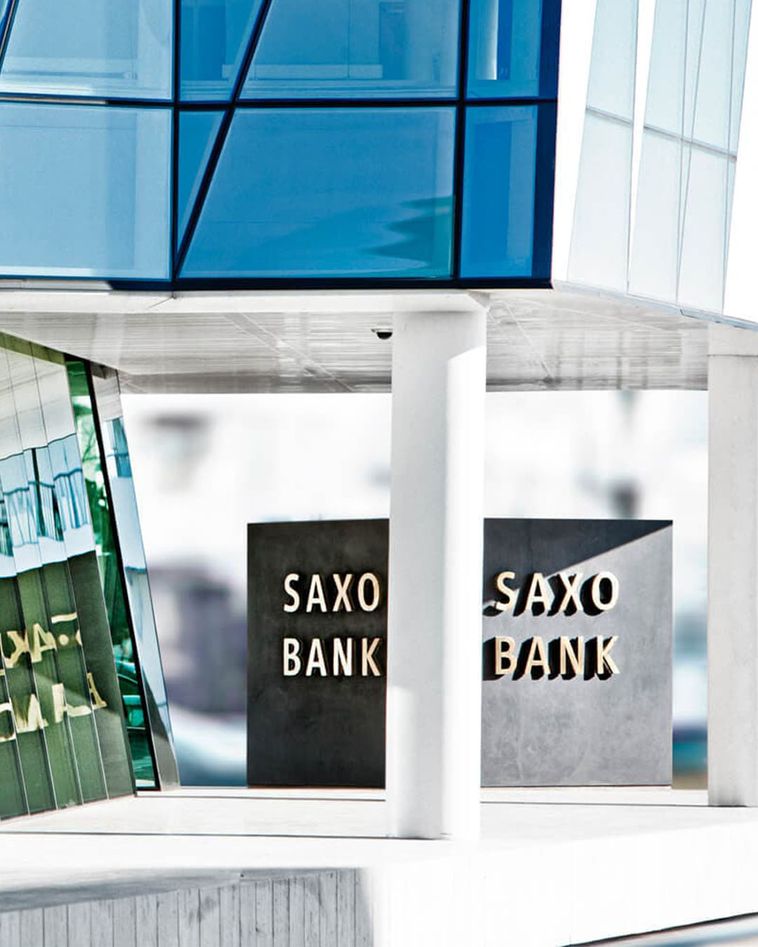 Saxo Bank Facebook ad
