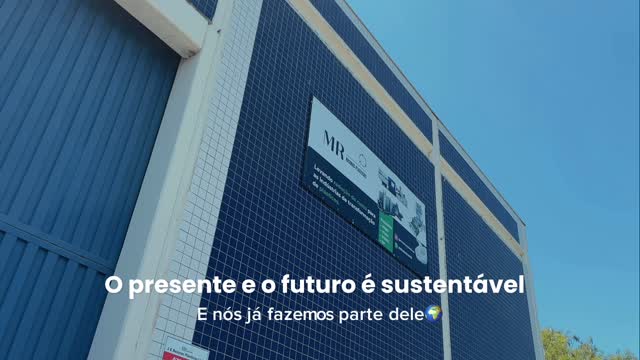 MR Resinas Plásticas Facebook ad: O futuro é moldado por quem escolhe qualidade.