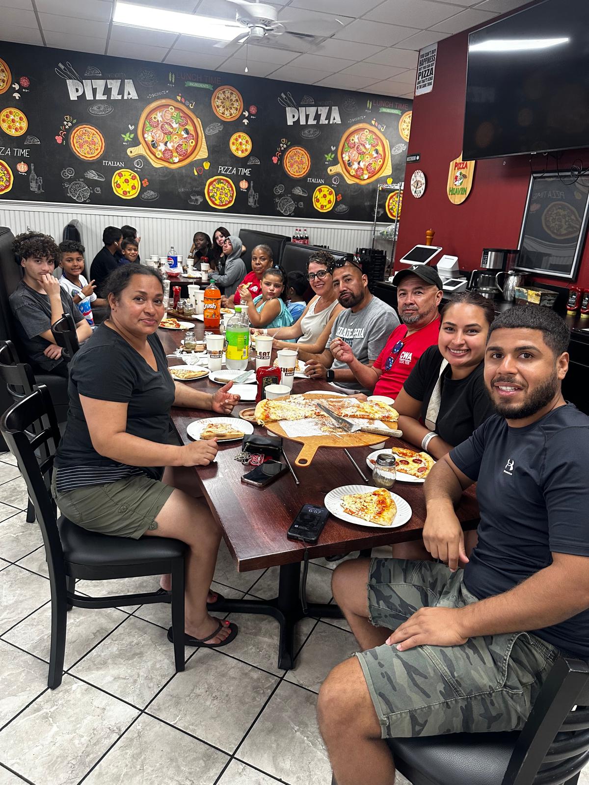My Pizza Heaven Facebook ad: 𝐒𝐞𝐚𝐫𝐜𝐡𝐢𝐧𝐠 𝐟𝐨𝐫 𝐏𝐢𝐳𝐳𝐚 𝐍𝐞𝐚𝐫 𝐦𝐞…