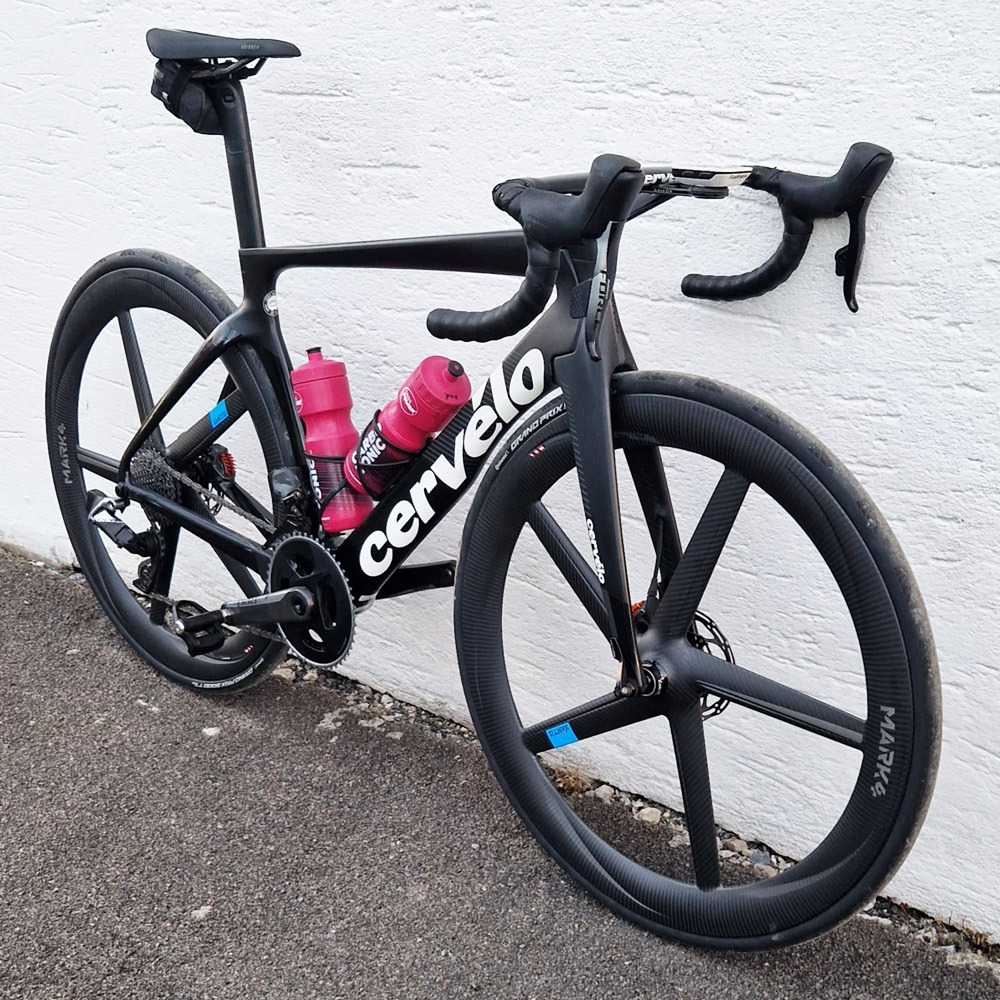 Xentis - carbon technology Facebook ad: Ride Faster, Stronger, Smarter with MARK4 Monocoque Carbon…