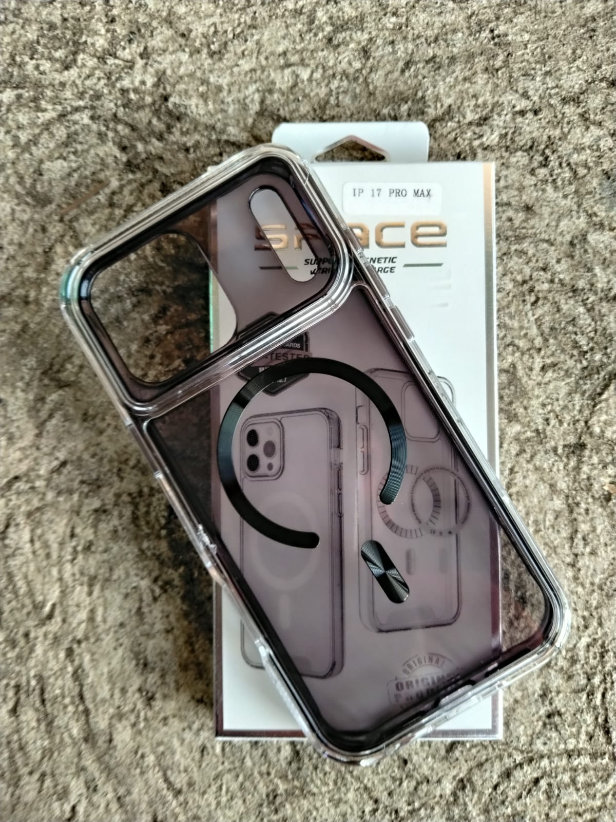 Tienda Online Facebook ad: Estuches para celulares Q.75.00 cada uno