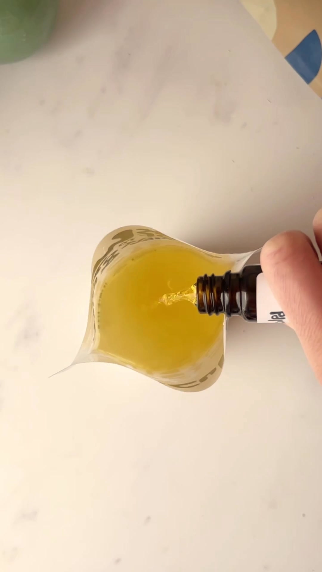 Sculpd Facebook ad: The gift they'll actually keep