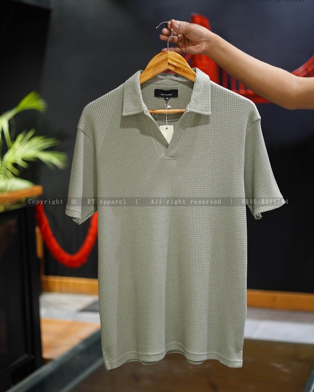 RT Apparel Facebook ad: Mega Sale - Price: Rs.
