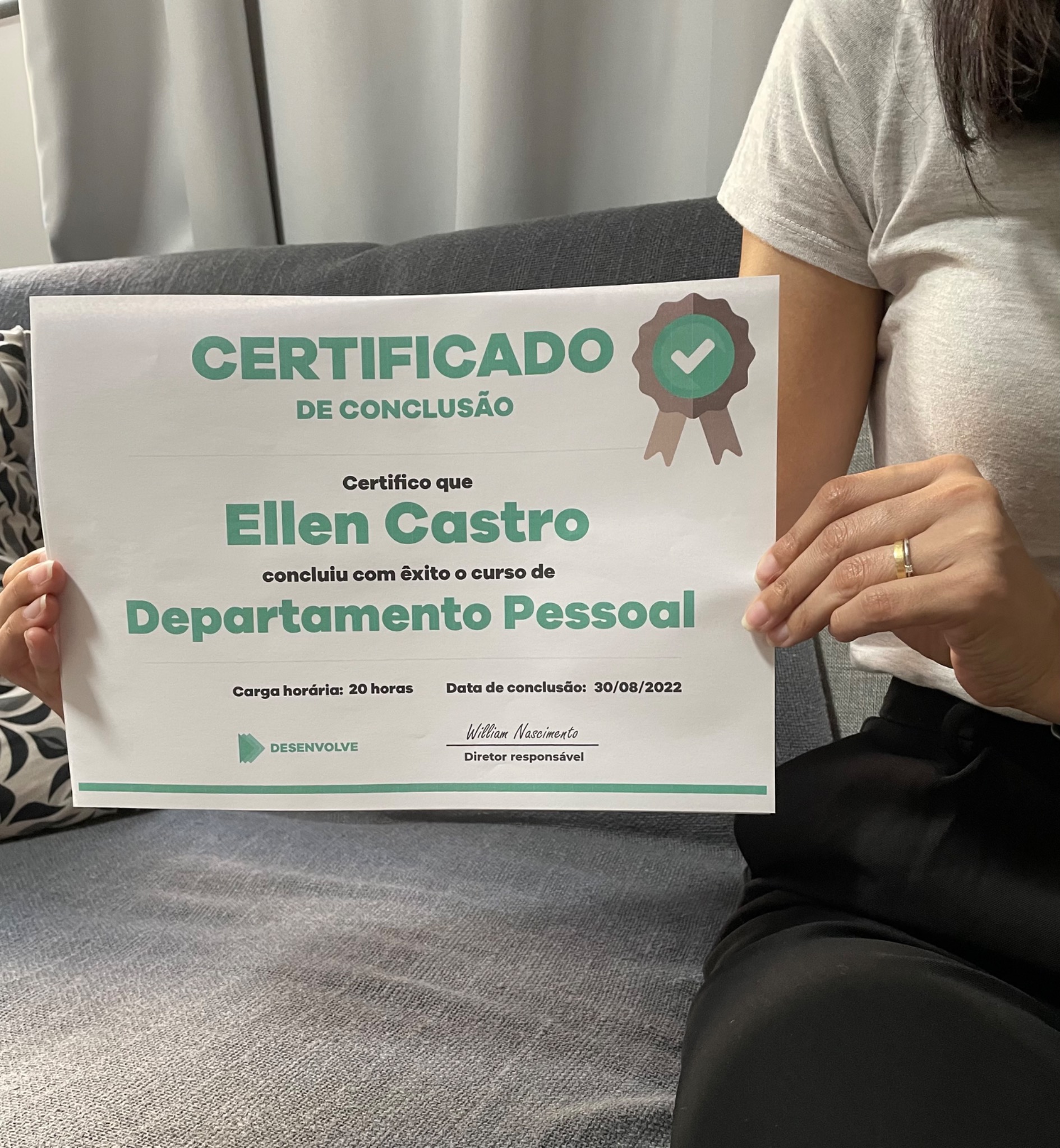 Desenvolve Cursos Facebook ad