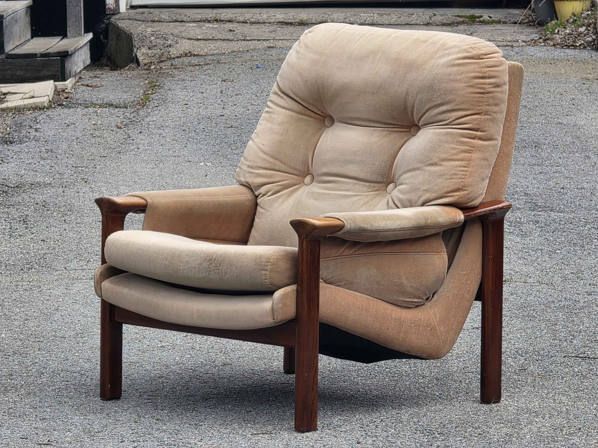 Matt Rushworth Facebook ad: MCM Solid Teak Lounge Chair (Tessa T1, Australia, 1971)…