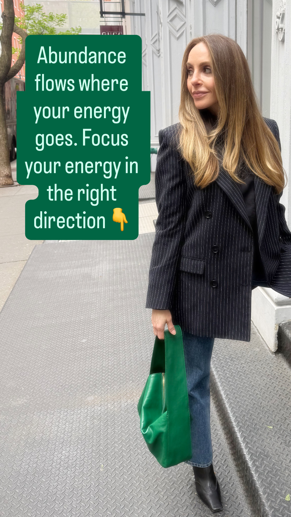 Gabby Bernstein Facebook ad: Join the Abundance Challenge