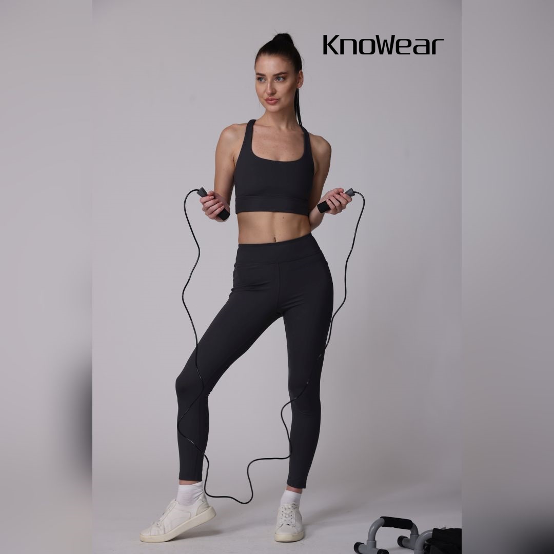 KnoWear Facebook ad: KnoWear | Women’s Sportswear, Activewear & Gym Clothing