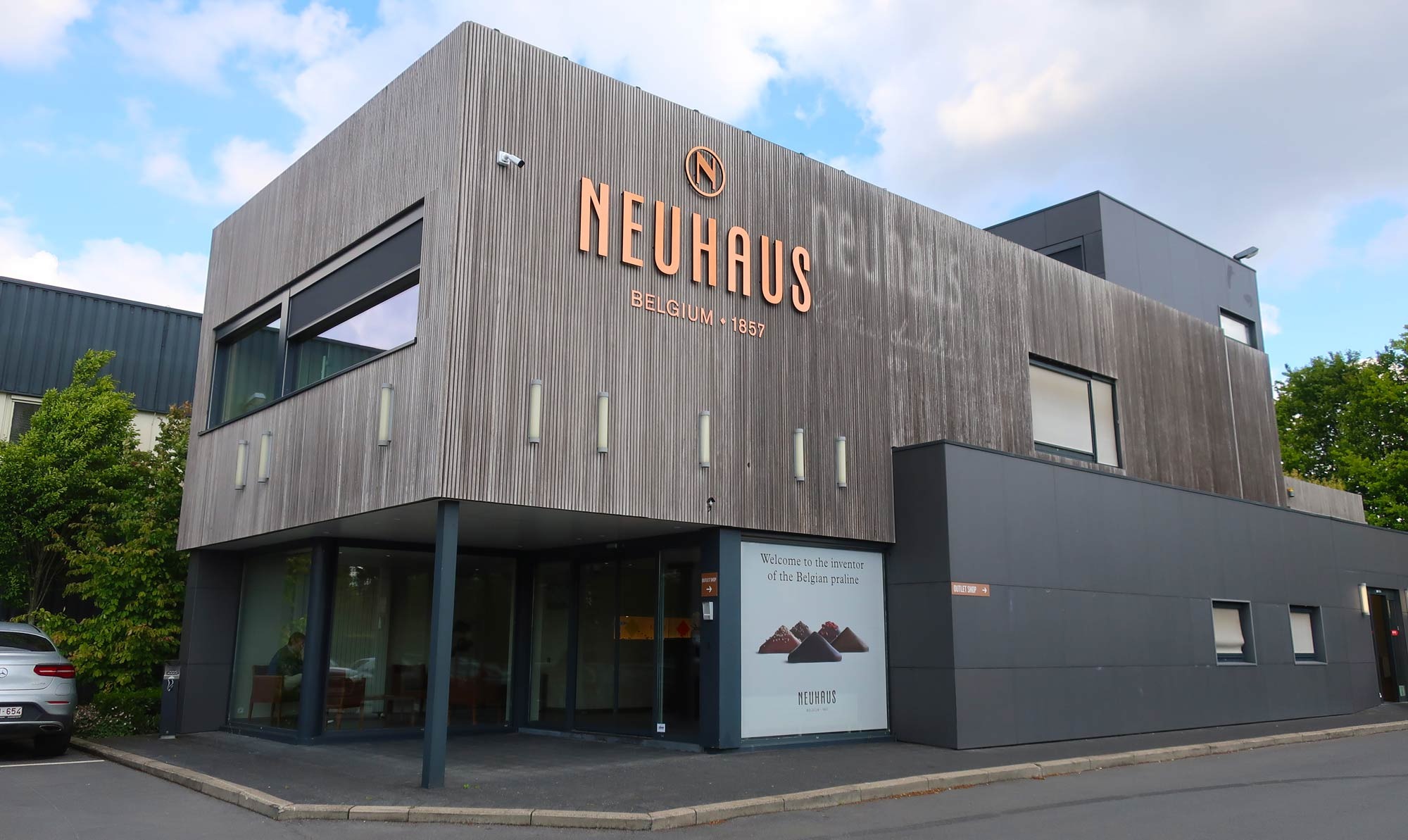 Neuhaus Facebook ad