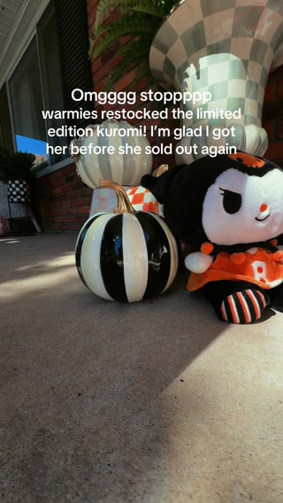 Warmies USA Facebook ad: Get Spooky With Kuromi