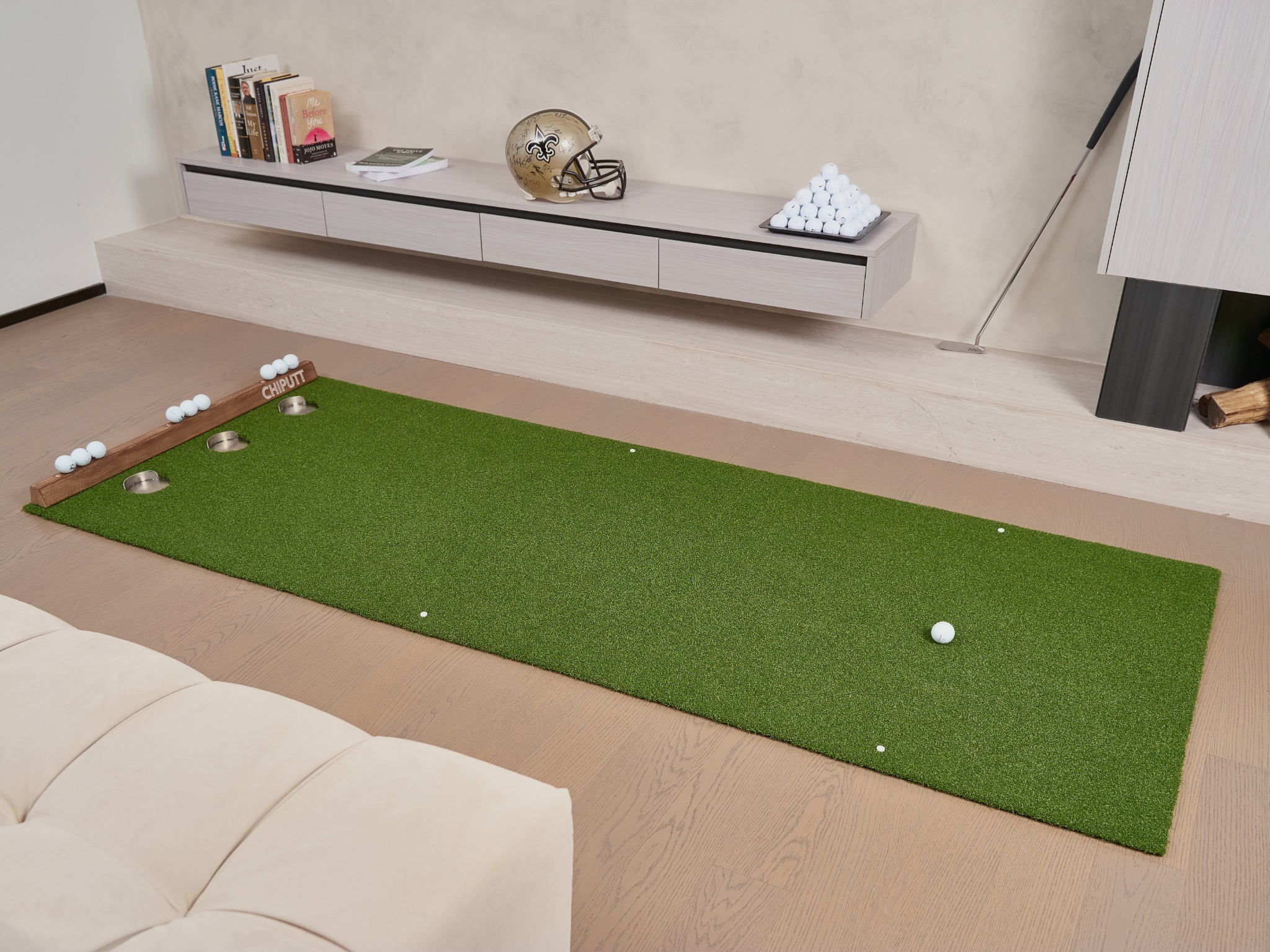 Chiputt Golf Facebook ad: Tour-Grade Putting Mat, Free Shipping, No Tax or Duty
