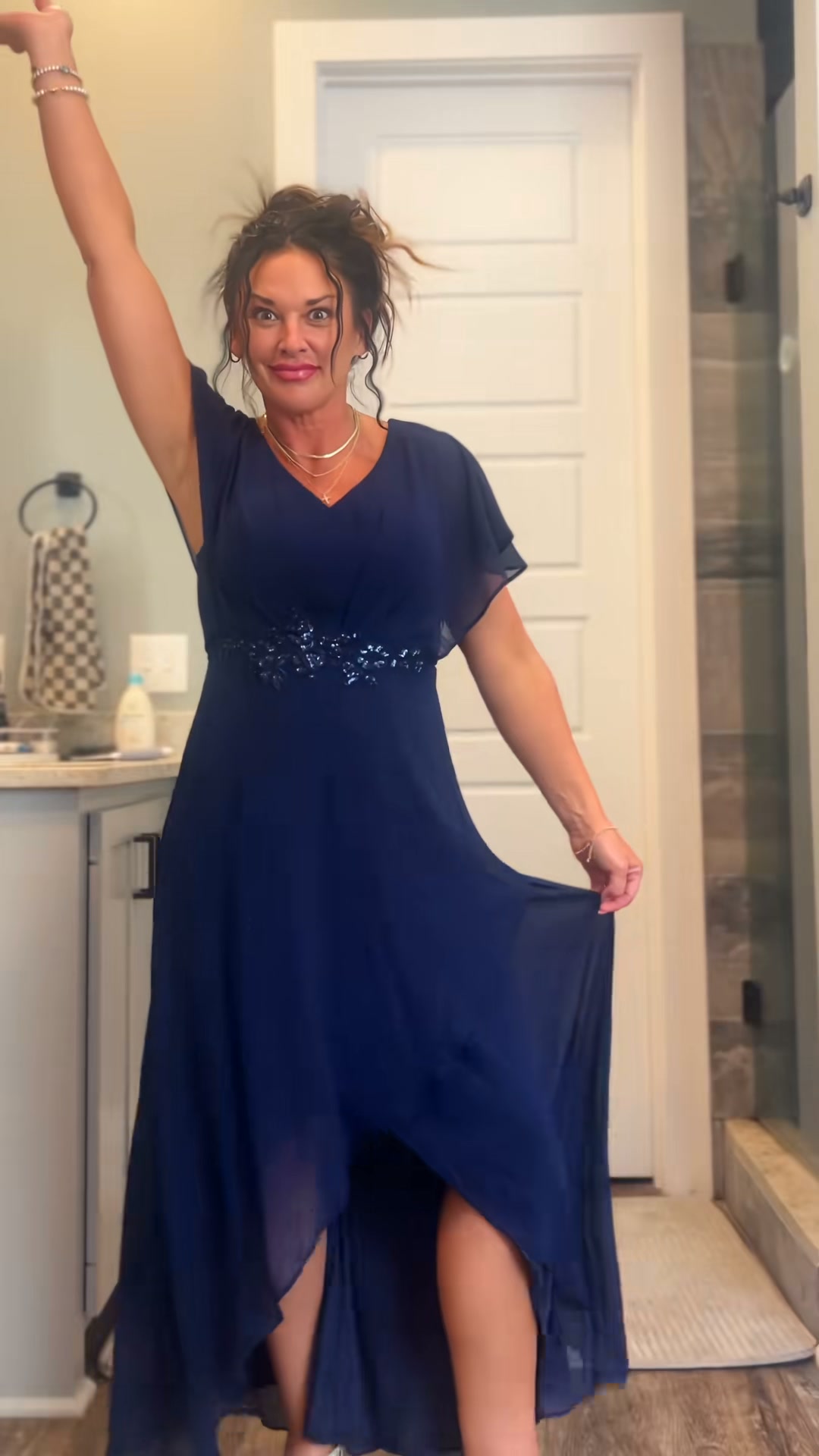Ever-Pretty.com Facebook ad: Elegant Navy Occasion